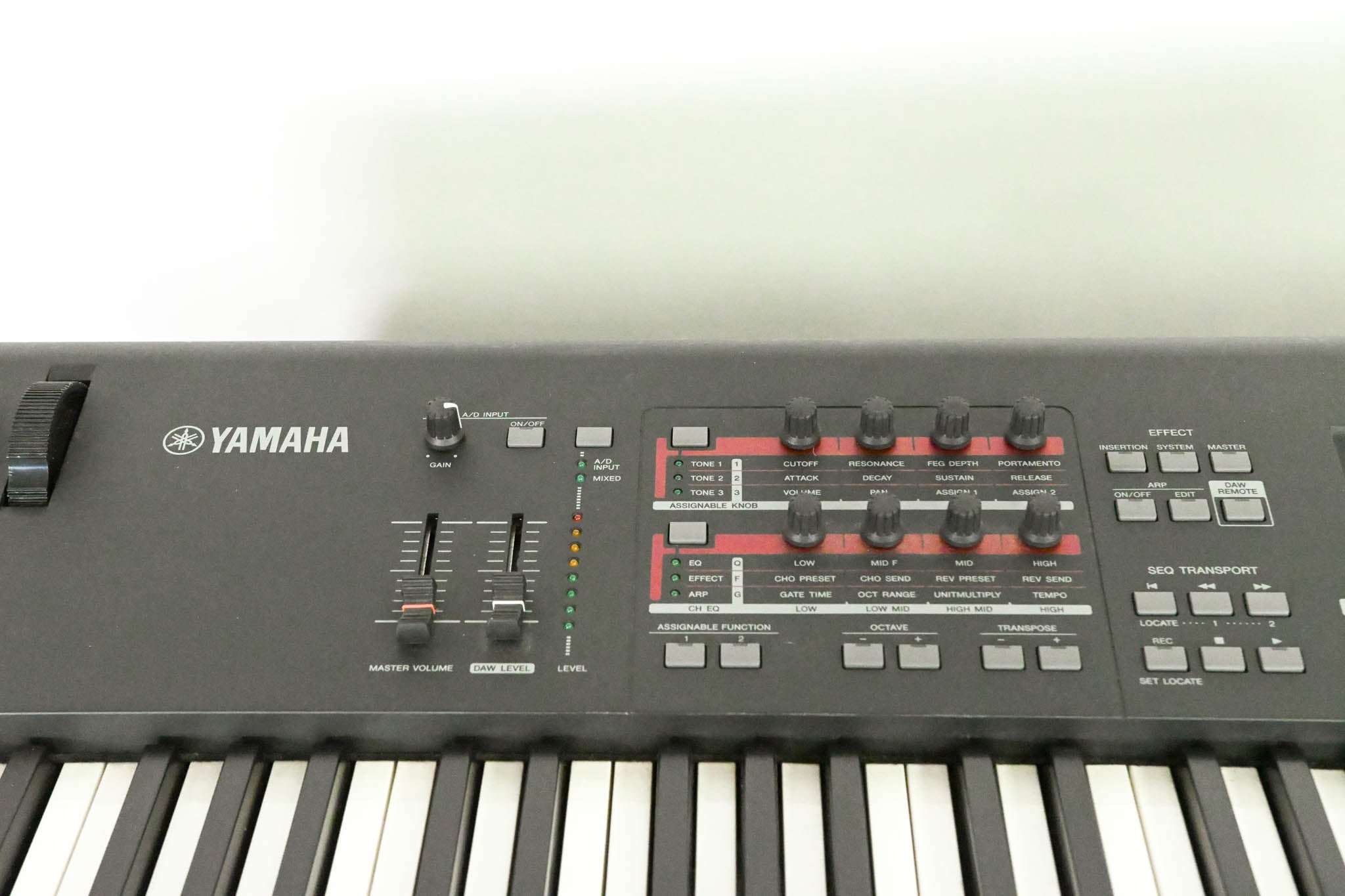 Yamaha MOX8 88-Key Synthesizer Workstation (NO POWER SUPPLY)