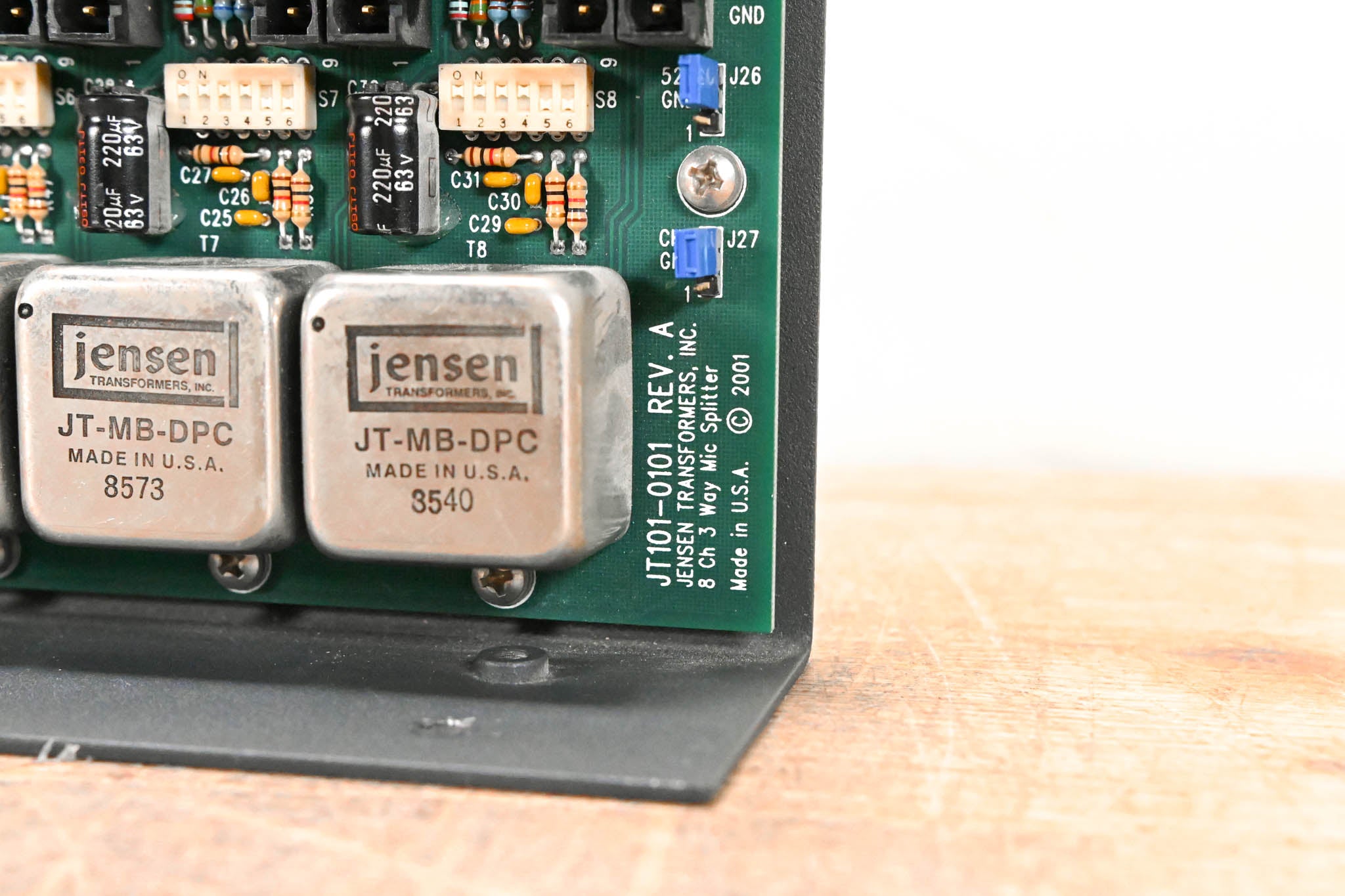 Jensen JT-MS-8N3 8-CH 3-Way Mic Splitter with Phantom Power Circuitry