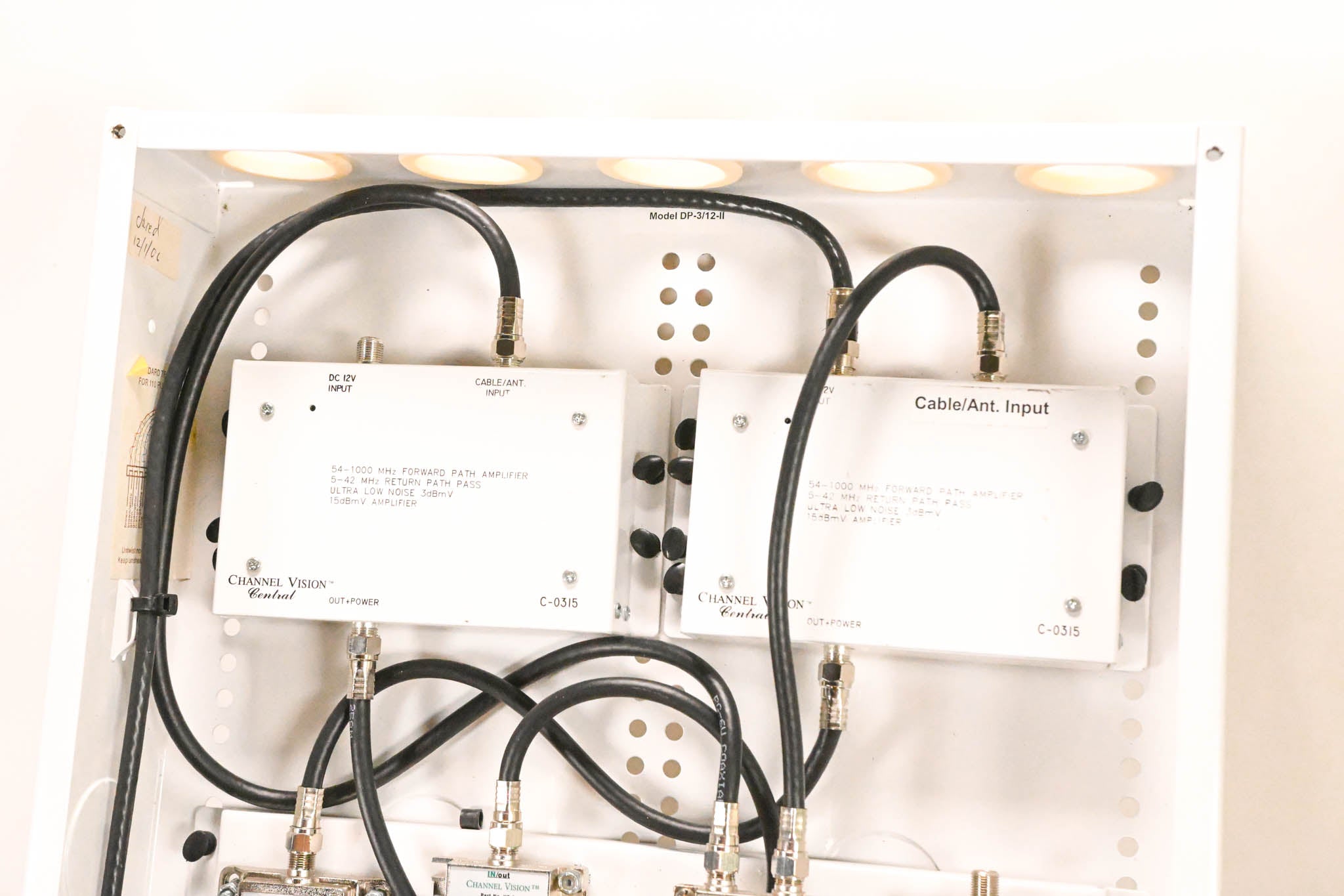 Channel Vision DP-3/12-II Amplified RF Coax Distribution Panel