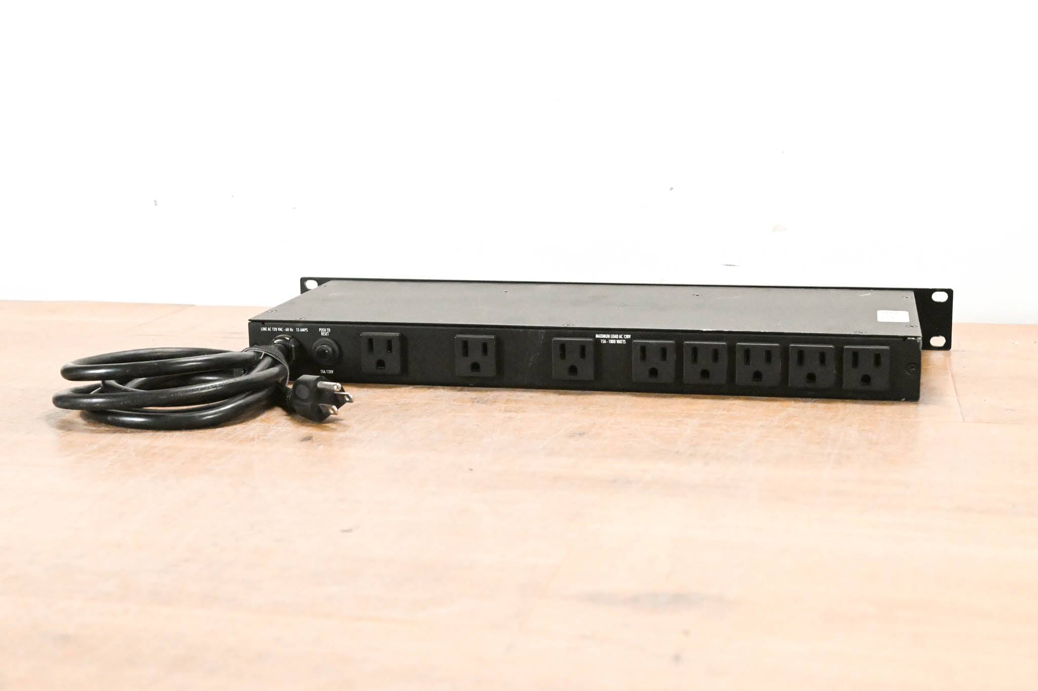 Furman M-8Lx 15A Merit Series Power Conditioner with Lights