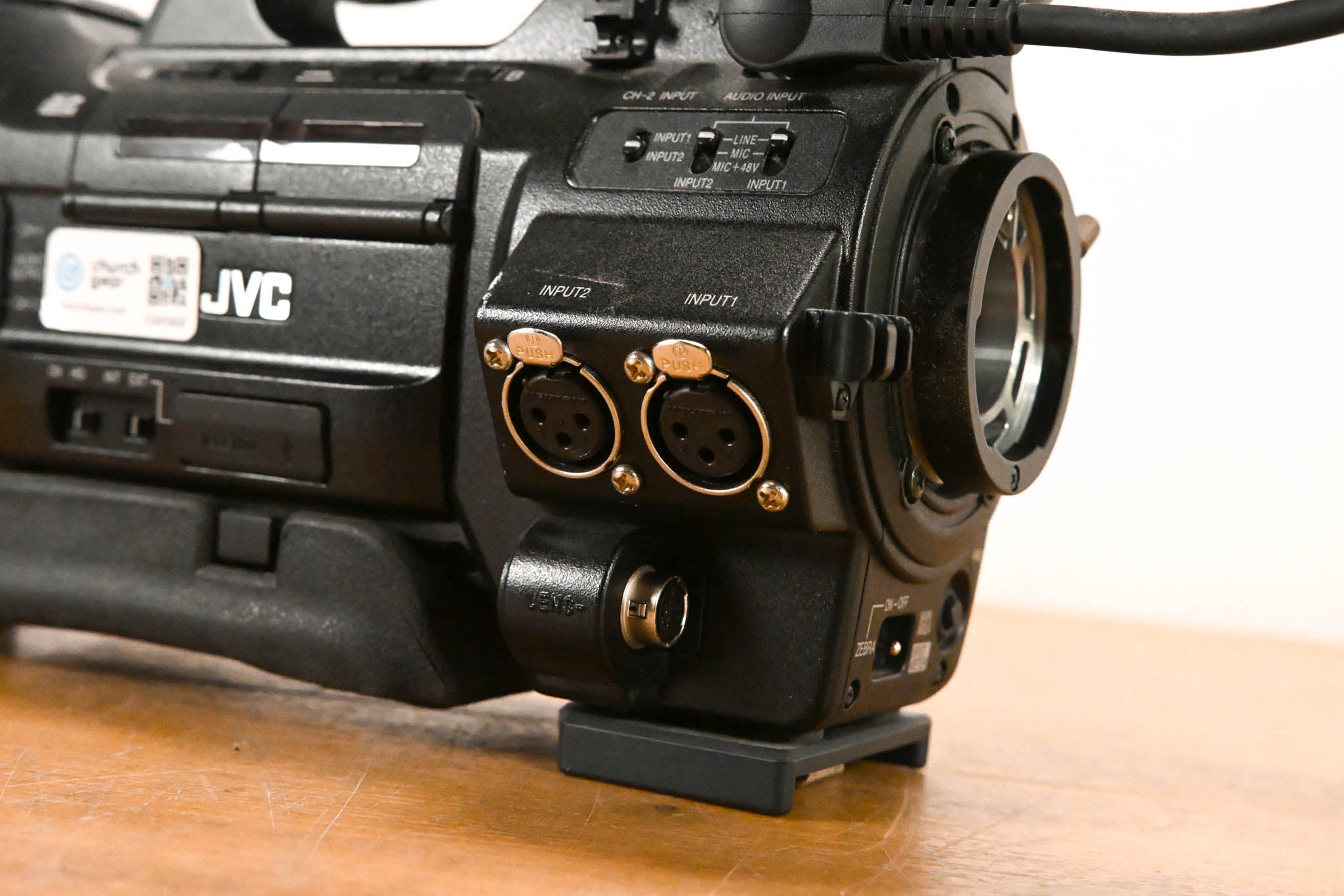 JVC GY-HM700CHU ProHD Compact Shoulder Solid State Camcorder