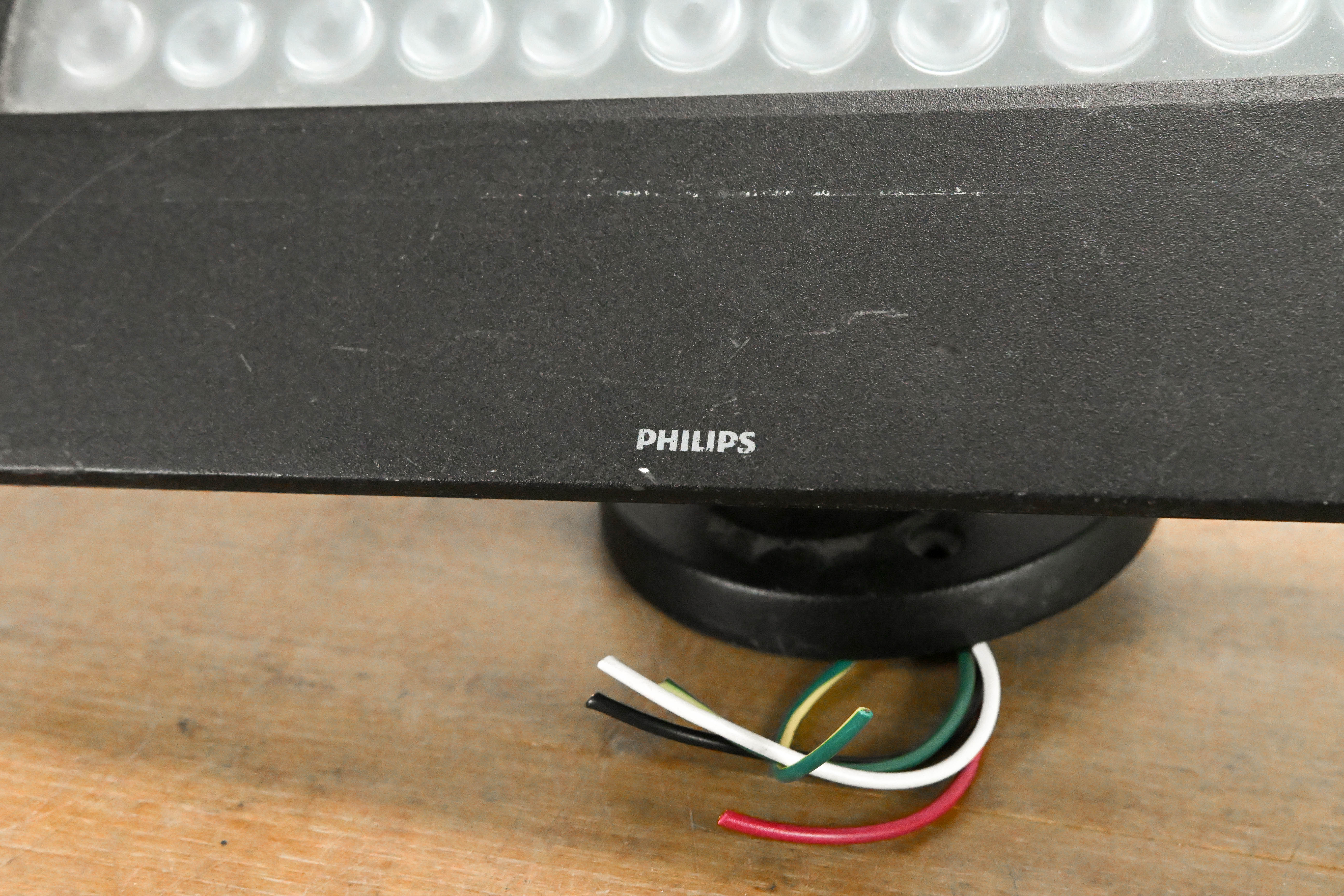 Philips iW Blast12 Powercore Frosted Lens LED Fixture