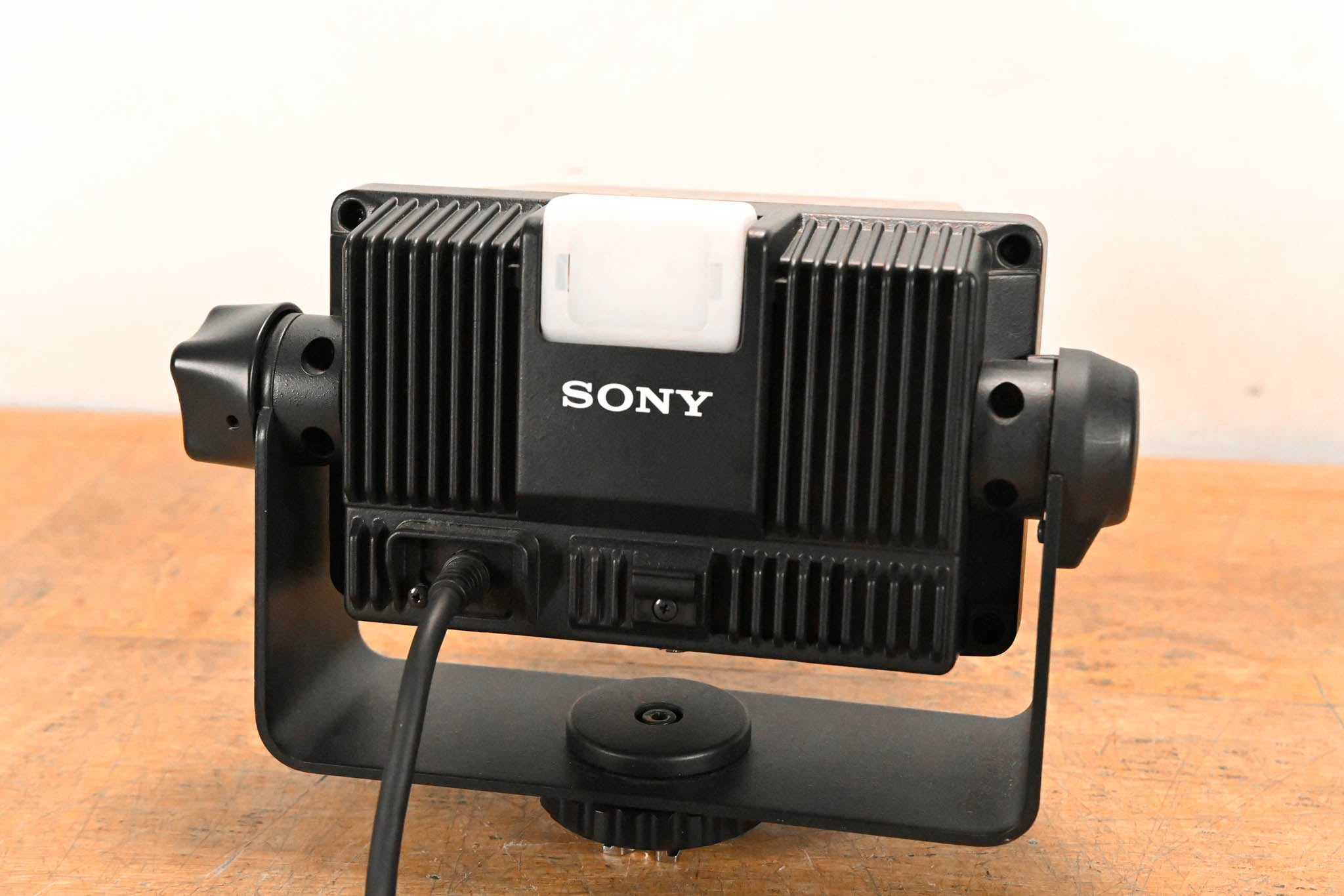 Sony DXF-C50WA 5-inch LCD Color Viewfinder for HXC-D70 SD/HD Camera