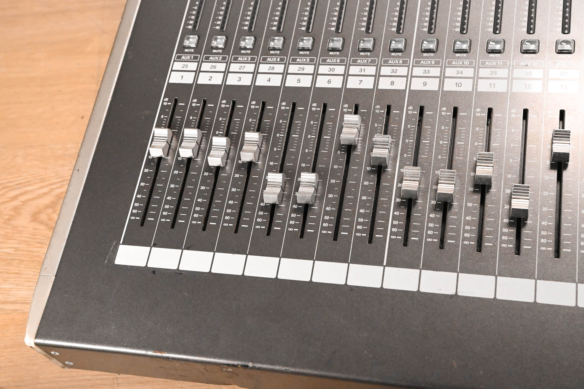 Roland M-400 48-Channel Live Digital Mixing Console
