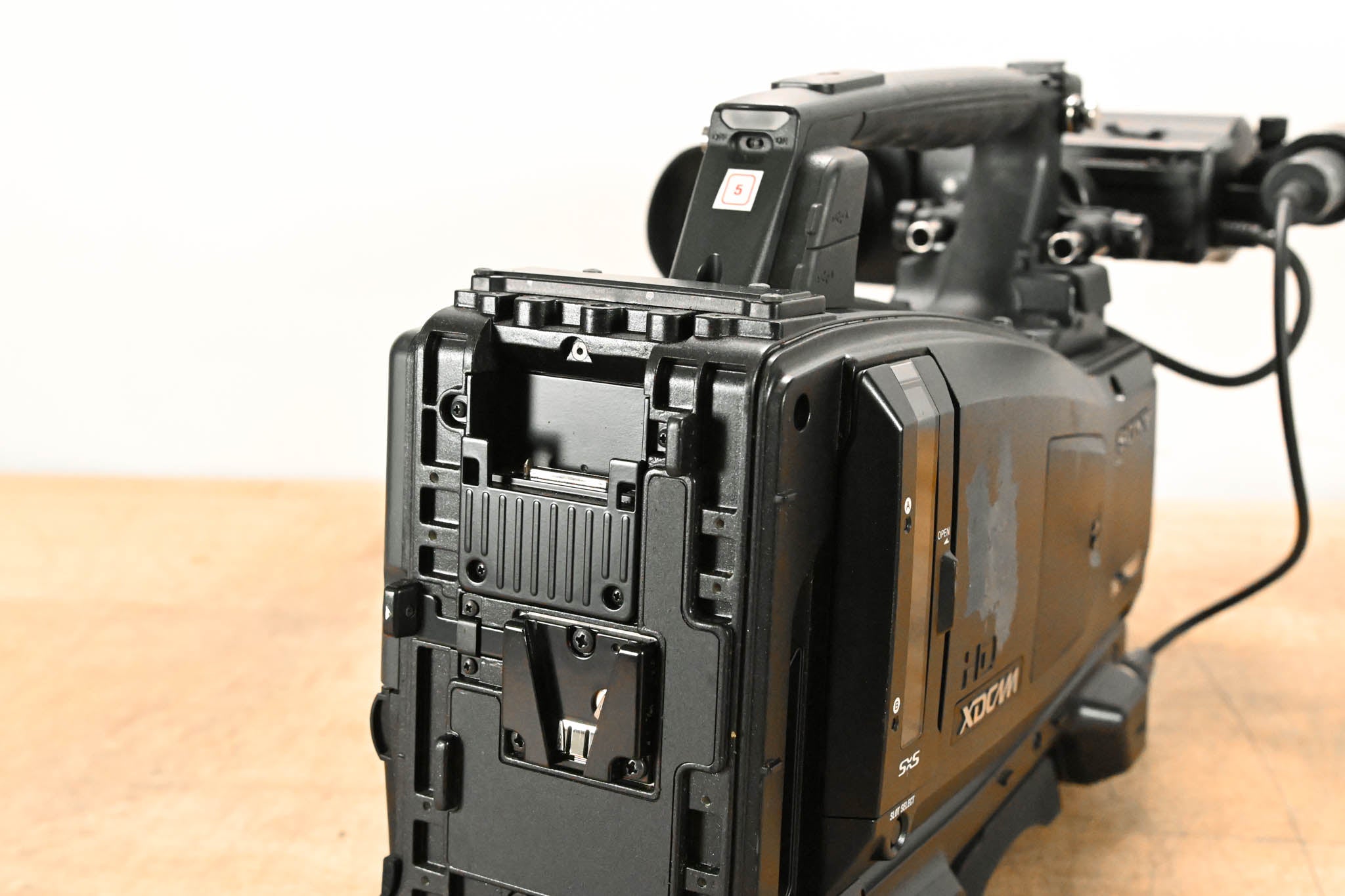 Sony PMW-400 XDCAM HD422 2/3" Camcorder w/ CBK-VF01 Viewfinder + Mic