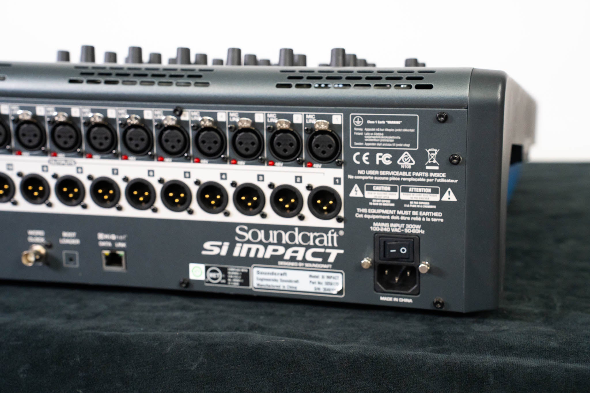 Soundcraft Si Impact 40-Input Digital Mixing Console