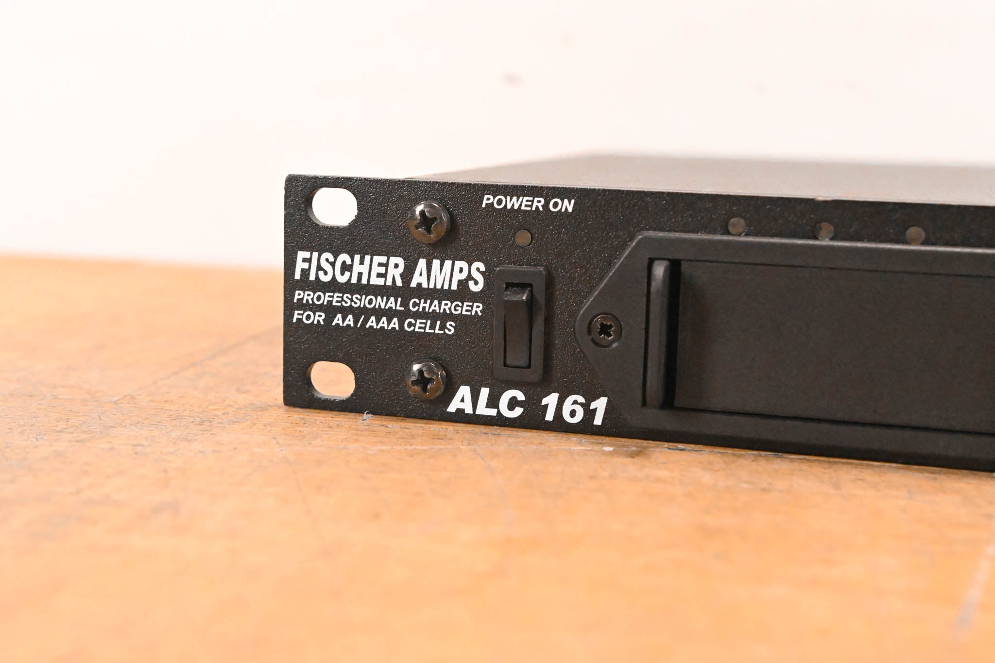 Fischer Amps ALC 161 AA/AAA Battery Charger
