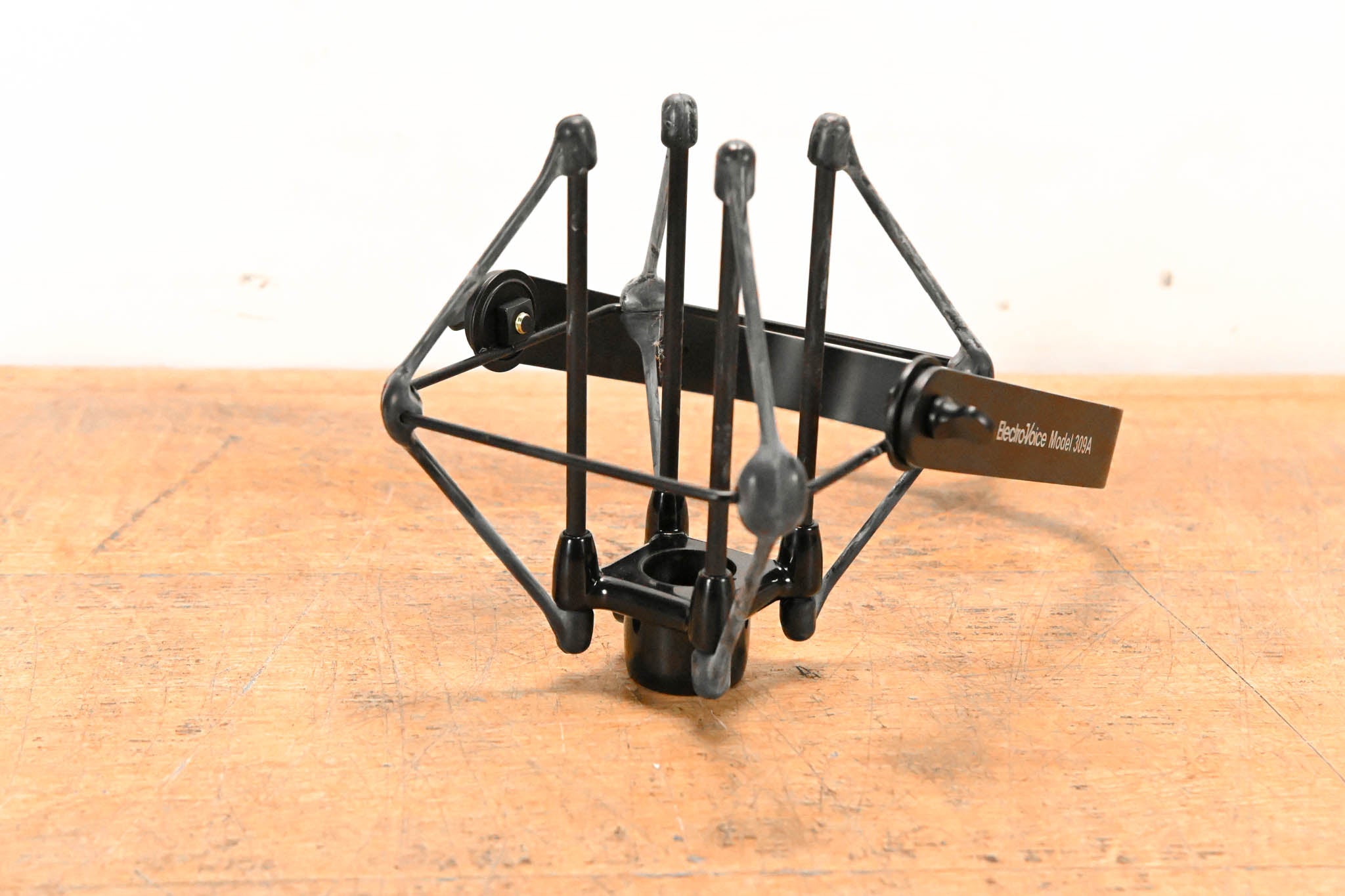 Electro-Voice (EV) 309A Shock Mount