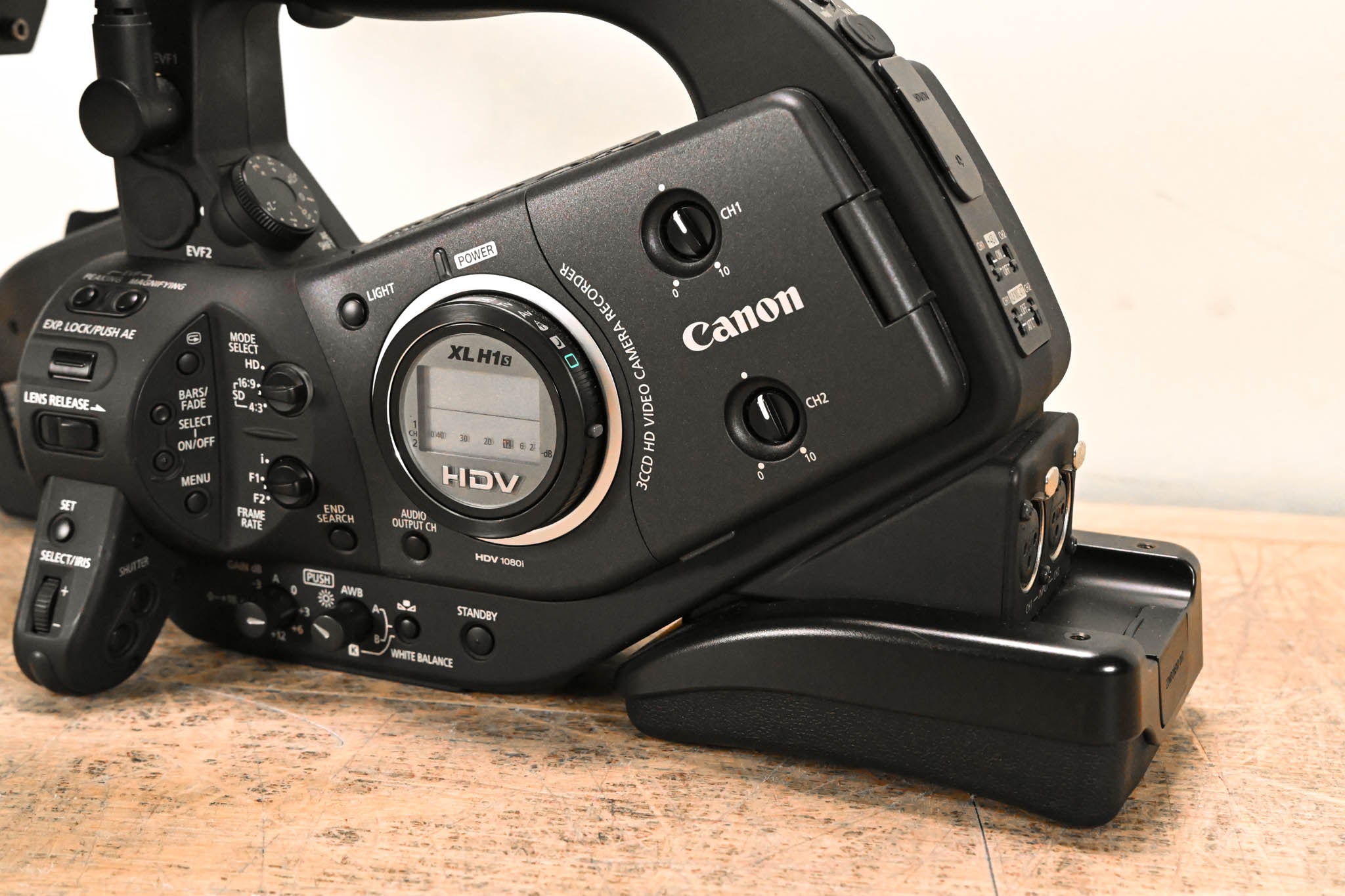 Canon XL H1s 3-CCD High Definition Camcorder