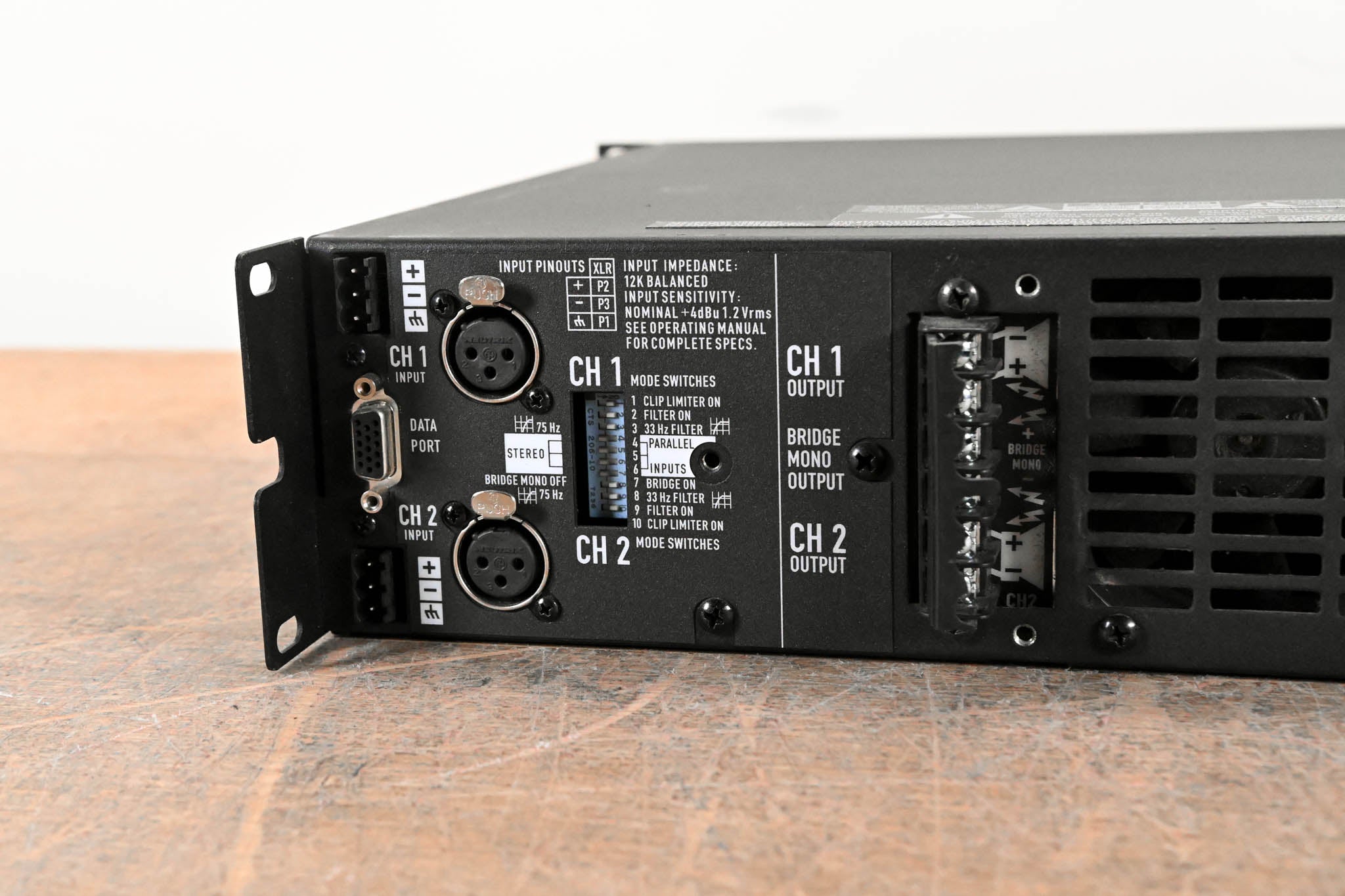 QSC CX302 2-Channel Power Amplifier