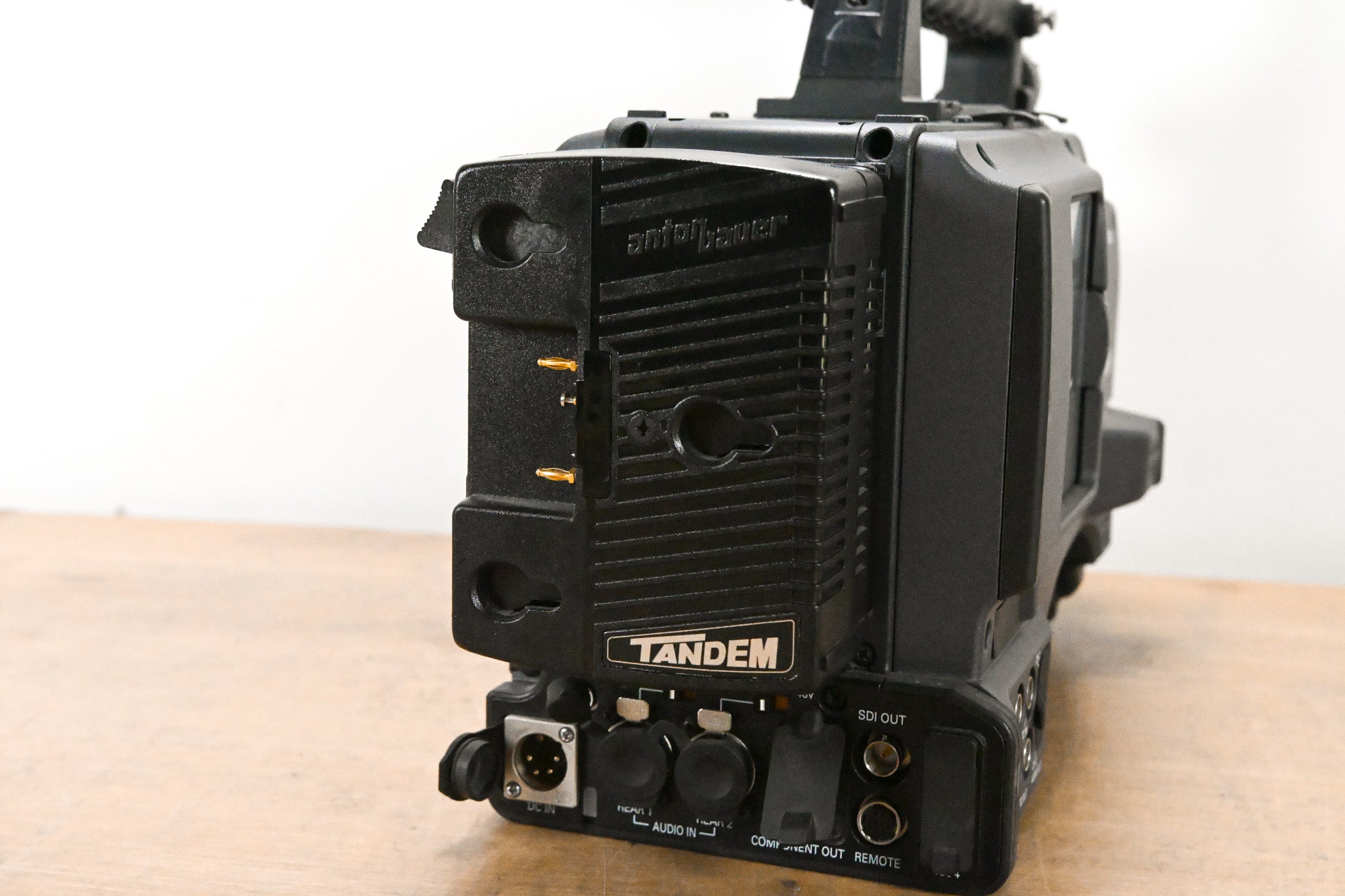 Panasonic AG-HPX500P 2/3" Shoulder-Mounted P2HD Camcorder