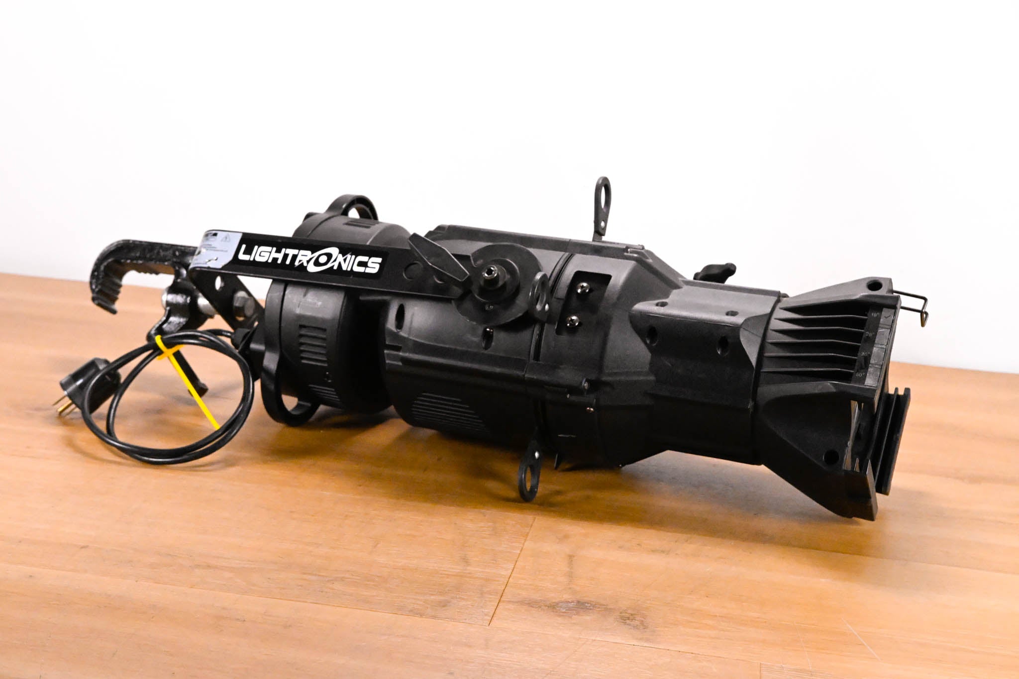 Lightronics FXLE1232 LED Profile Spot 19° LED Ellipsoidal Spotlight