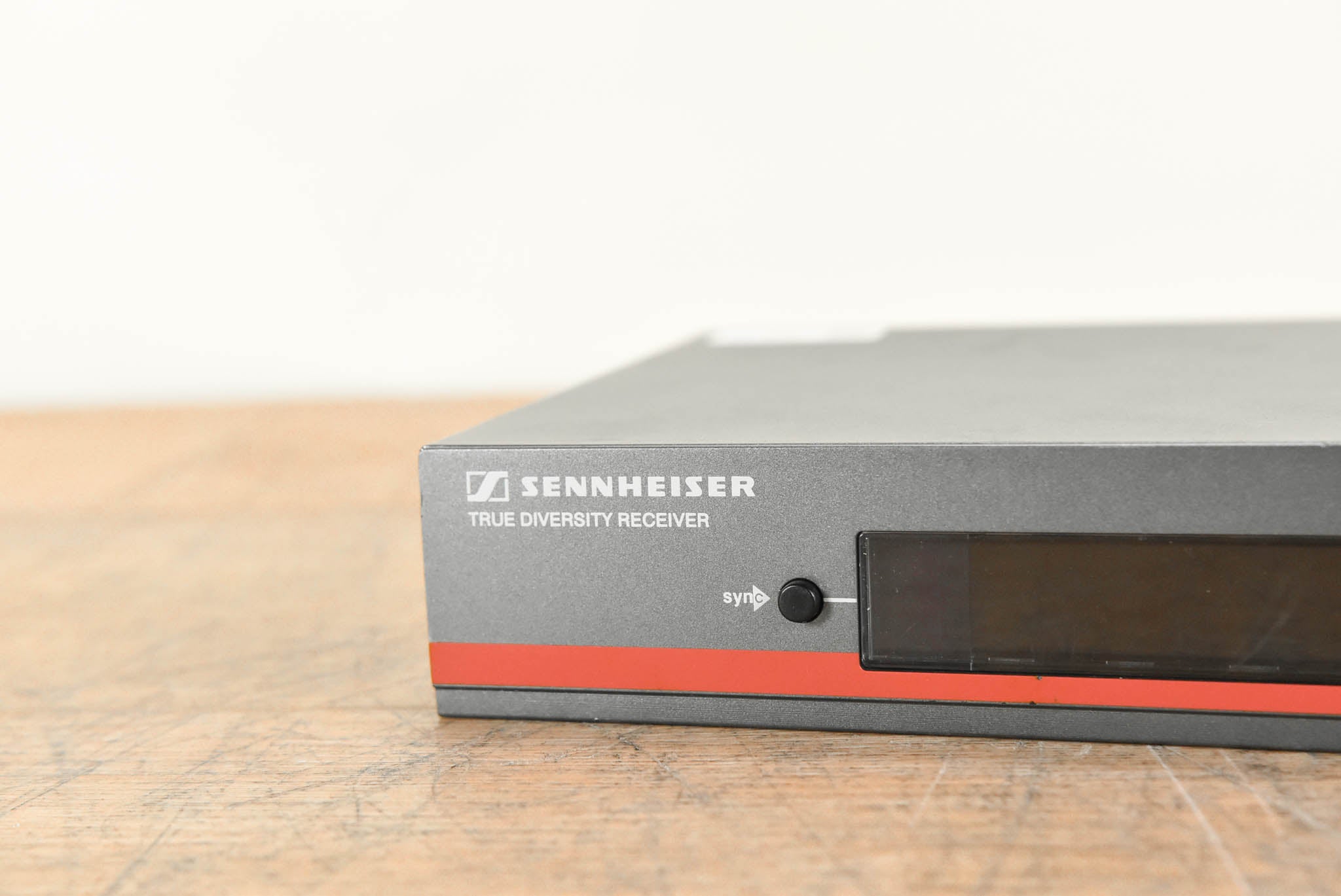 Sennheiser EM 100 G3 Wireless Receiver - 626-668 MHz (NO POWER SUPPLY)