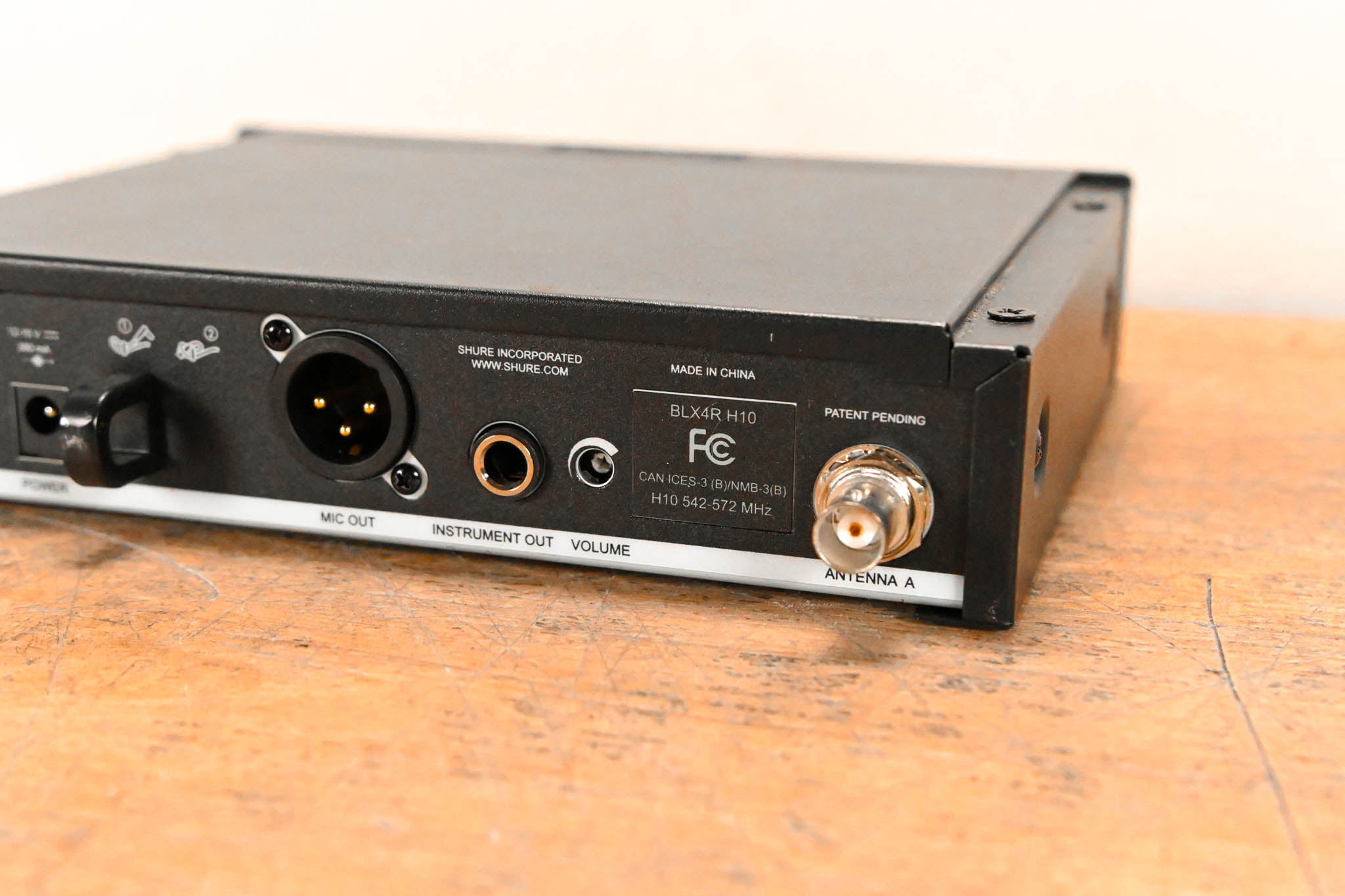 Shure BLX24R/B58 Handheld Wireless System - H10 Band (NO POWER SUPPLY)