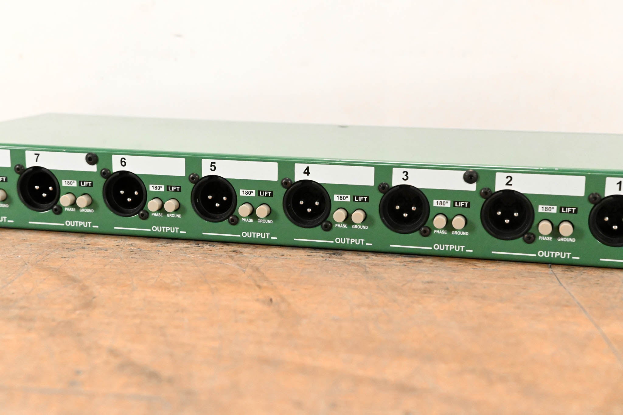 Radial Engineering ProD8 8-Channel Passive Instrument Direct Box