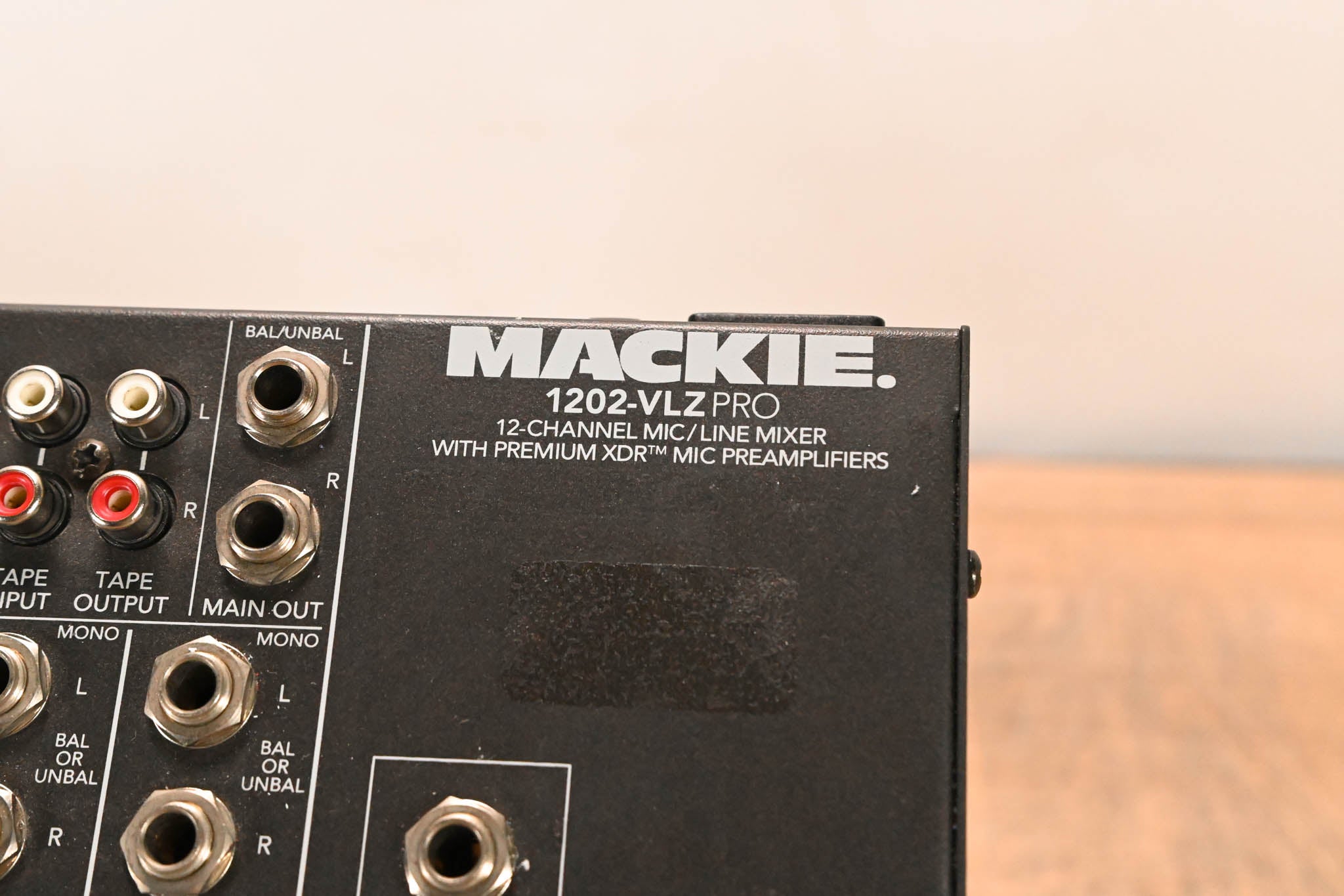 Mackie 1202-VLZ PRO 12-Channel Mic/Line Mixer