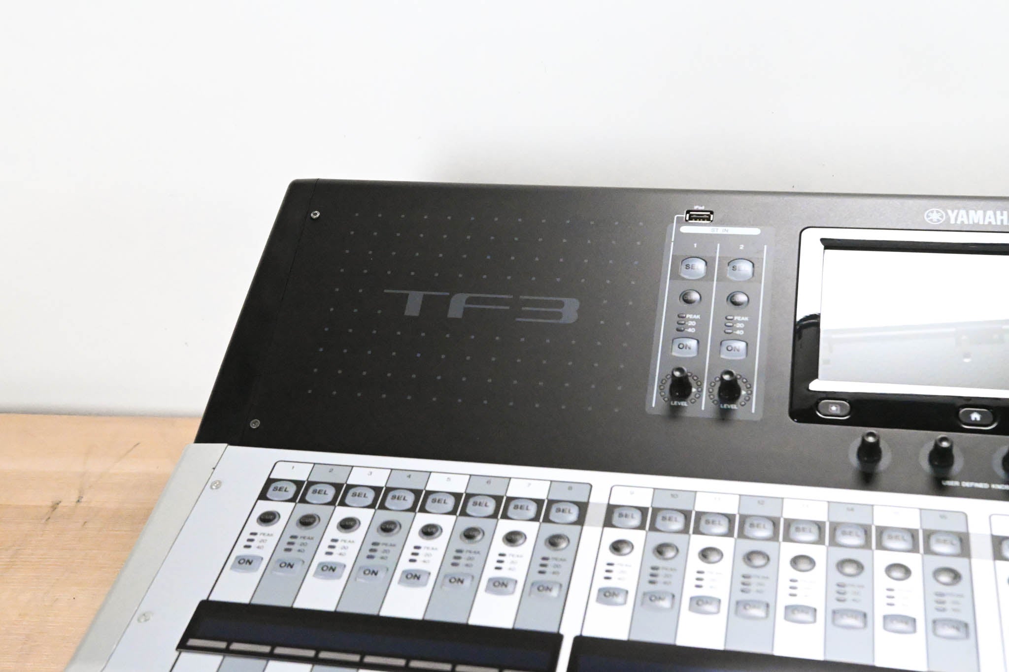 Yamaha TF3 24-Channel Digital Audio Mixer