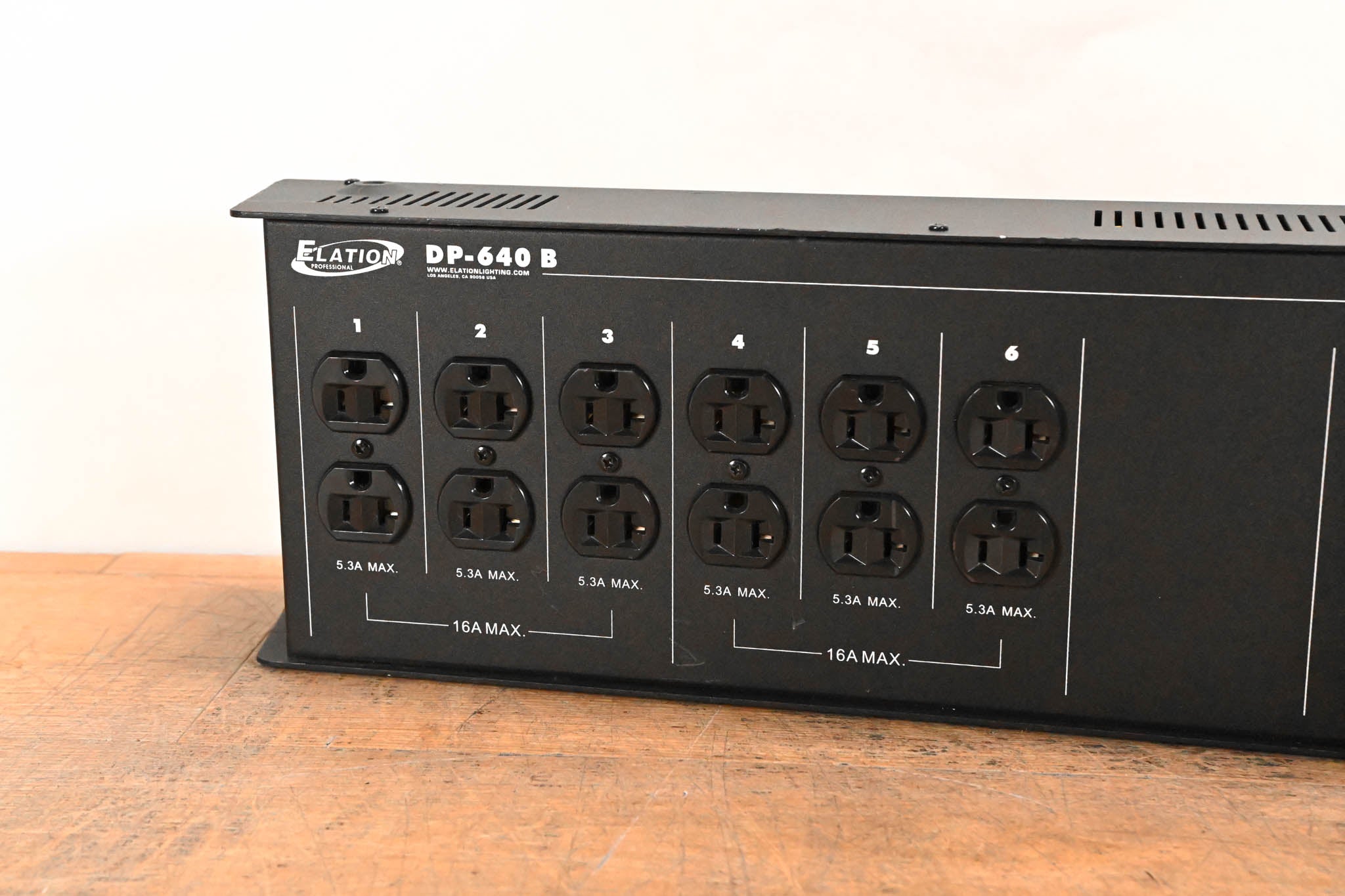 Elation DP-640B Hybrid 6-Channel DMX Dimmer/Switch Pack