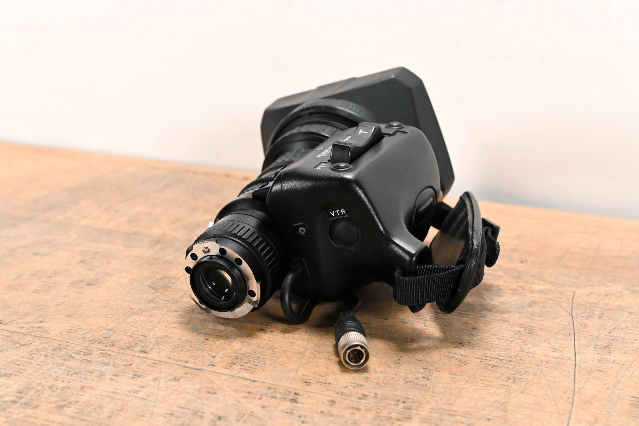 Fujinon Th16x5.5BRMU 1/3" Broadcast Zoom Lens - 1:1.4/5.5-88mm
