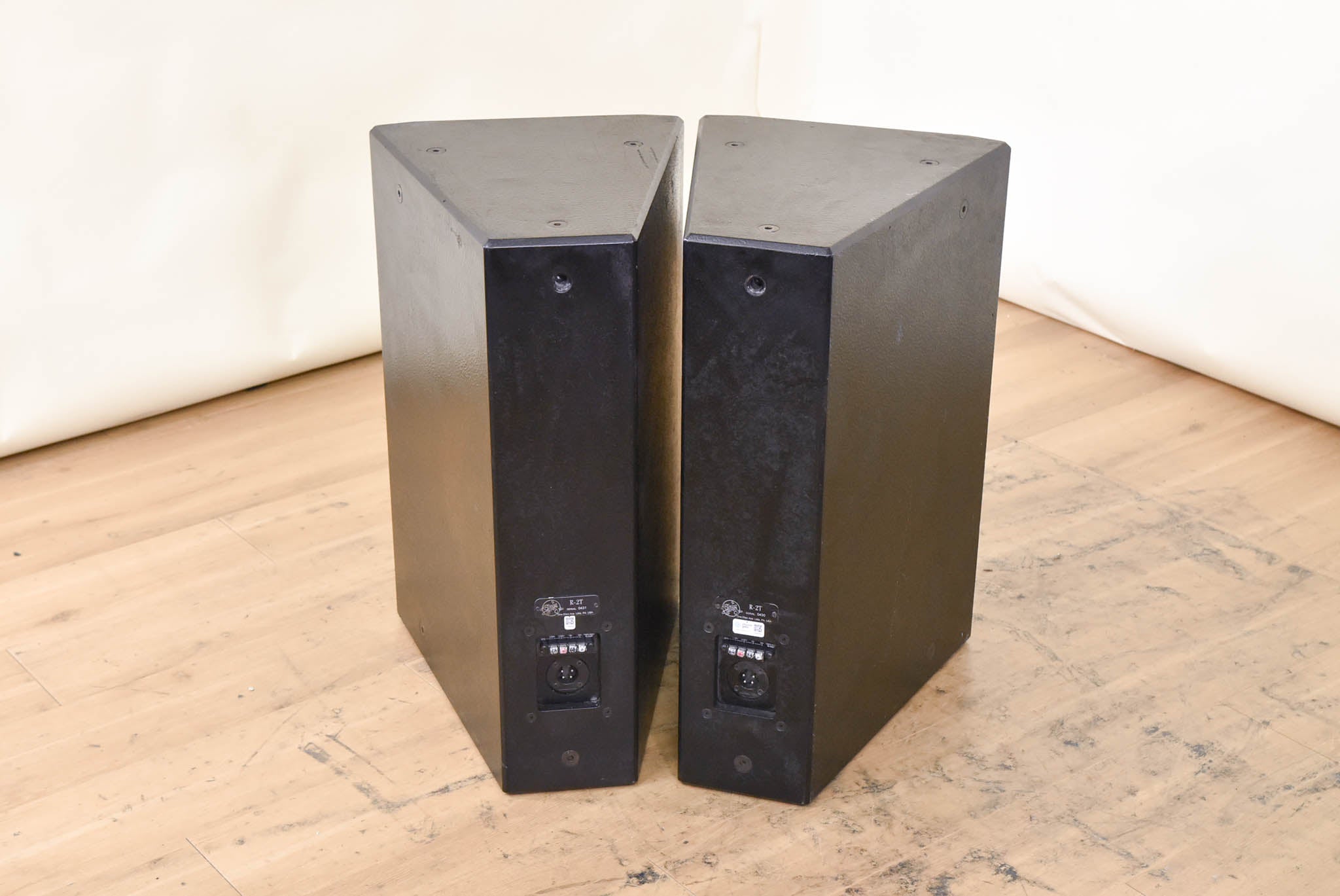 Clair Bros R2T 2-Way Bi-Amped Full Range Loudspeaker Pair