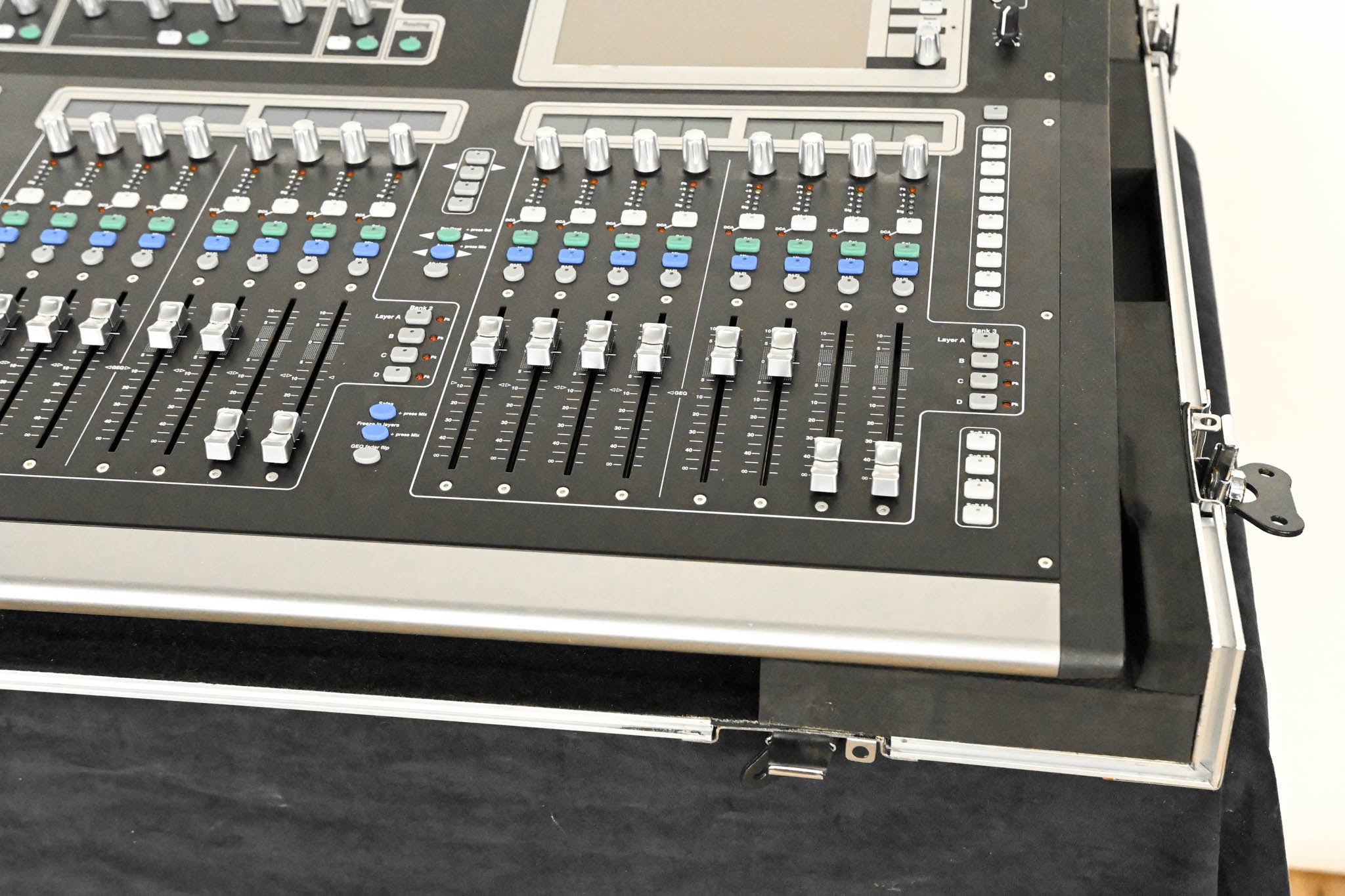 Allen & Heath GLD-112 Chrome Edition Digital Mixing Surface w/ Road Case