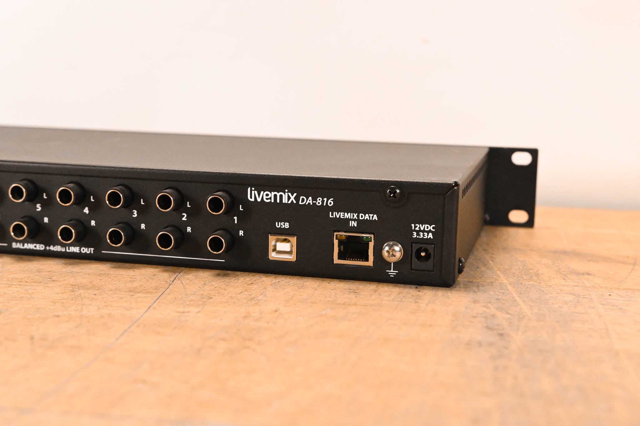 Digital Audio Labs Livemix DA-816 Analog Output Unit (NO POWER SUPPLY)