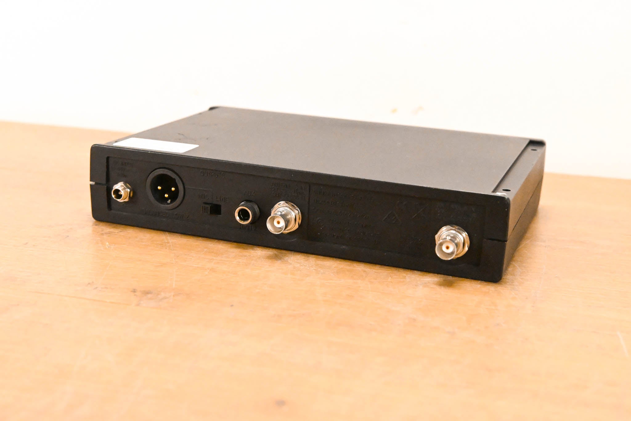 Shure ULXS24/58 Handheld Wireless System - J1 Band (NO POWER SUPPLY)