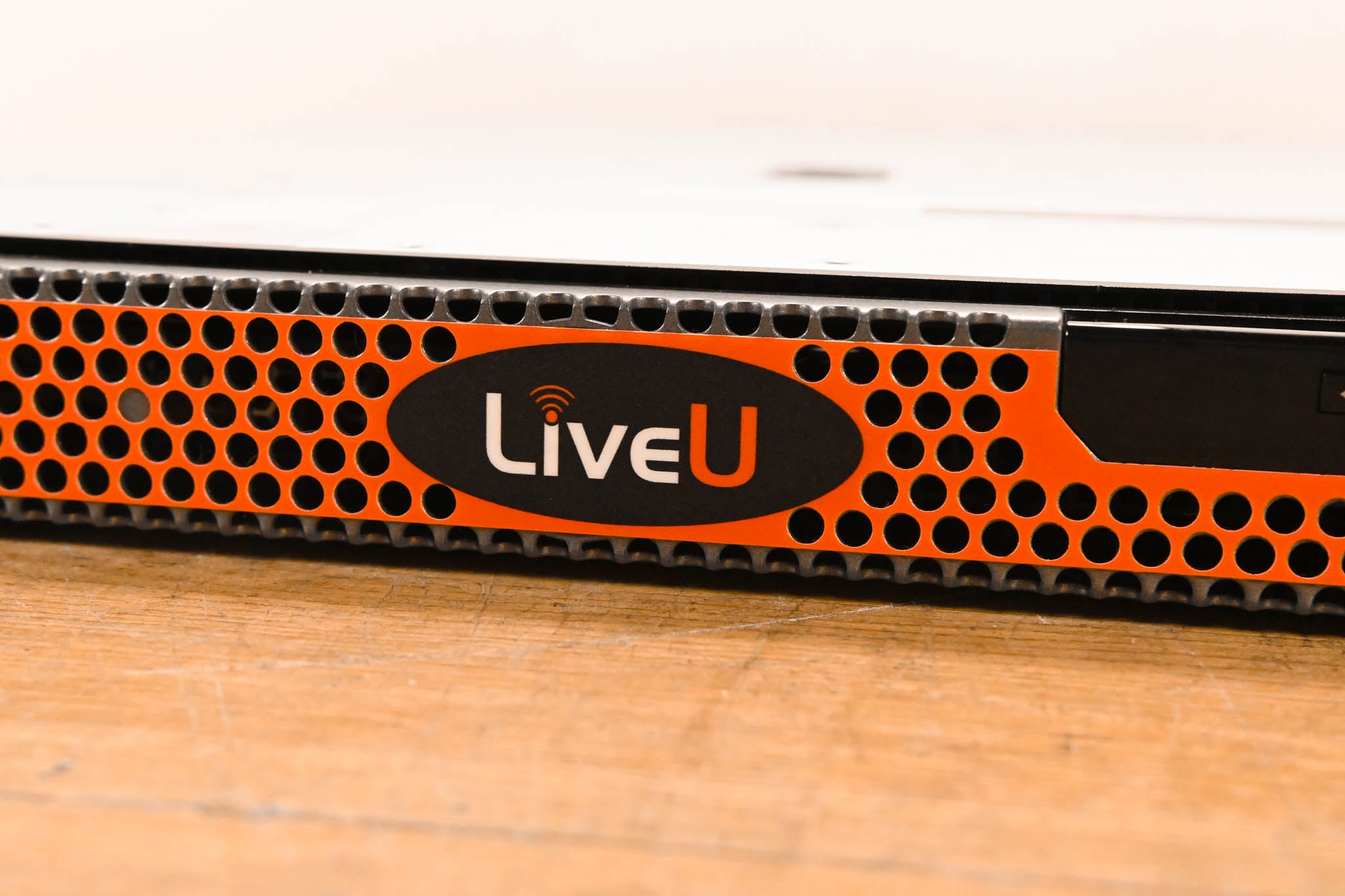 LiveU LU2000 Dual HD Output Decoder Server