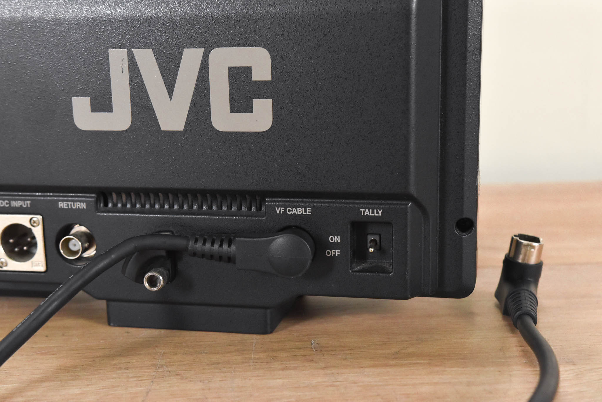 JVC VF-HP840U 8.4-in HD/SD Studio Viewfinder