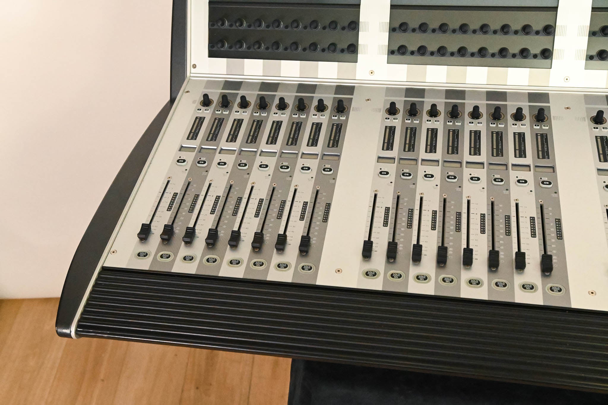 Soundcraft Vi6 Console with Local Rack, Stage Box, and Breakout Box