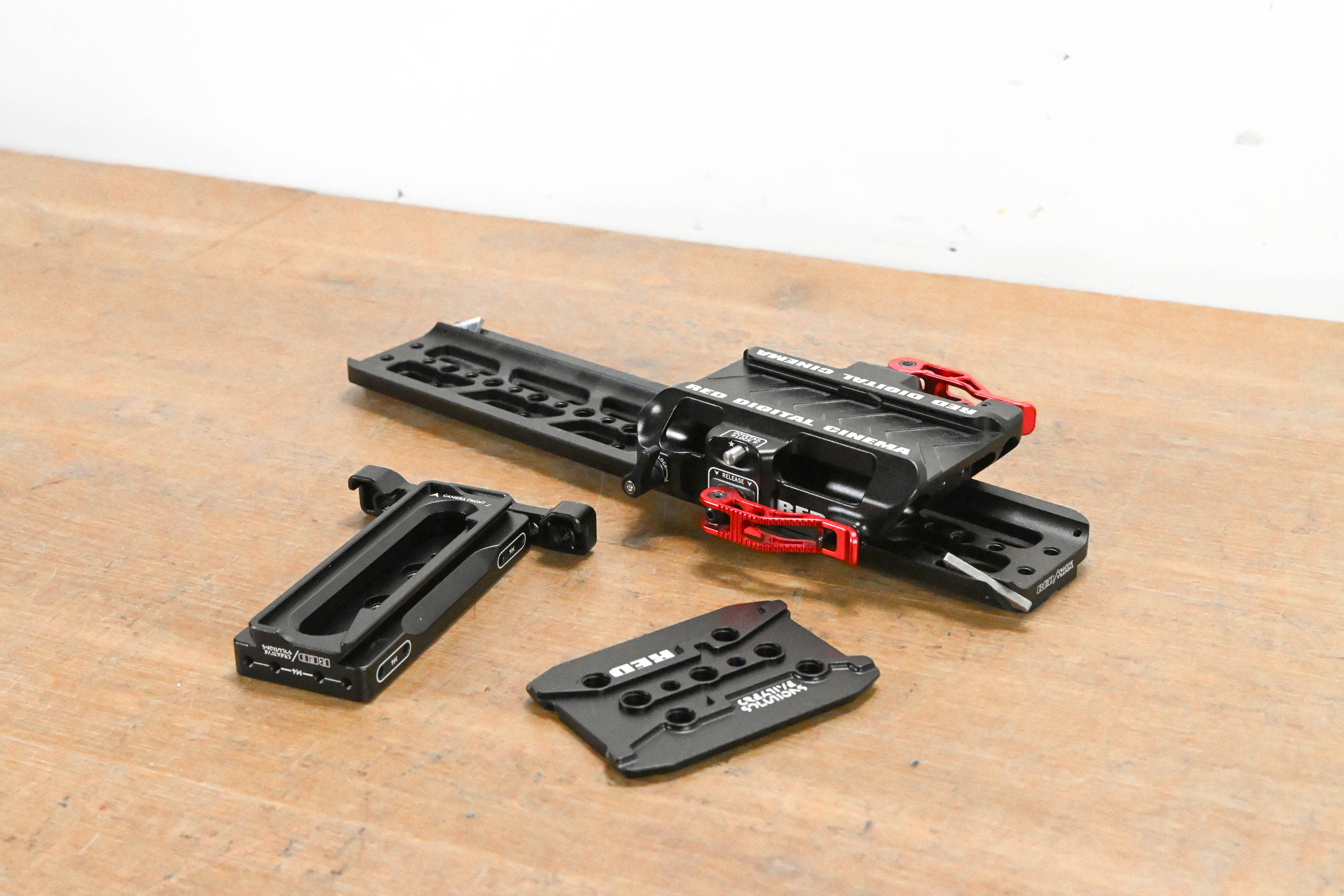 RED Digital Cinema V-RAPTOR QR Platform w/ Arca & Dovetail Plate