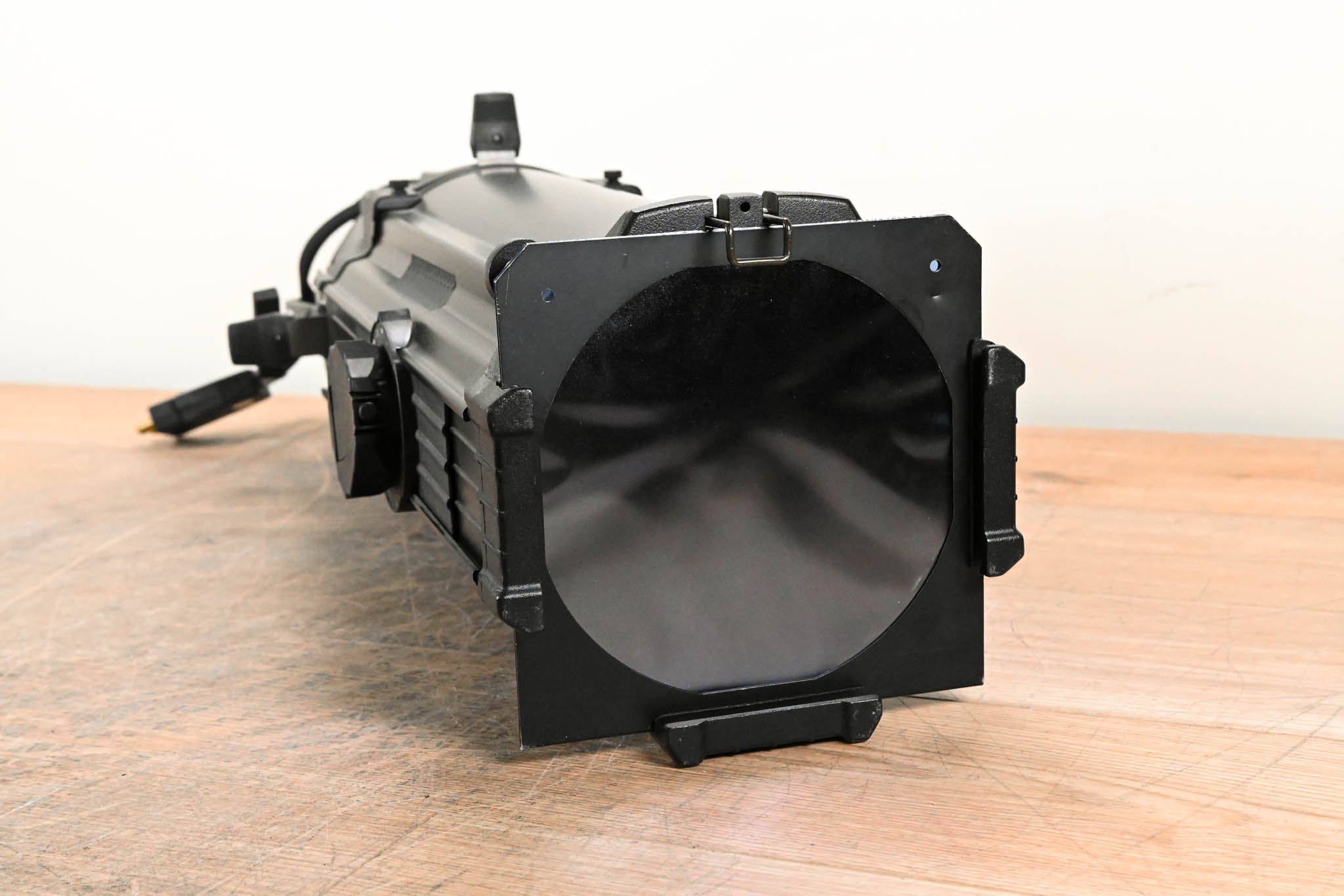 ETC Source Four Zoom 15-30 Degree 750 Ellipsoidal Light