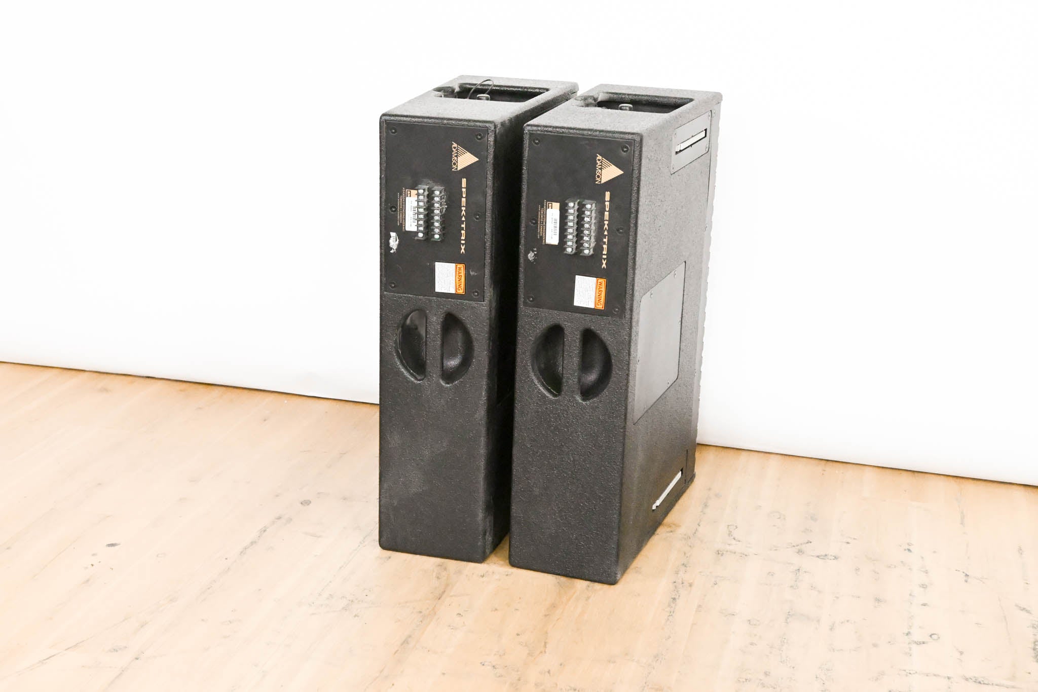 Adamson SpekTrix 3-Way Full Range Line Array Loudspeaker (PAIR)