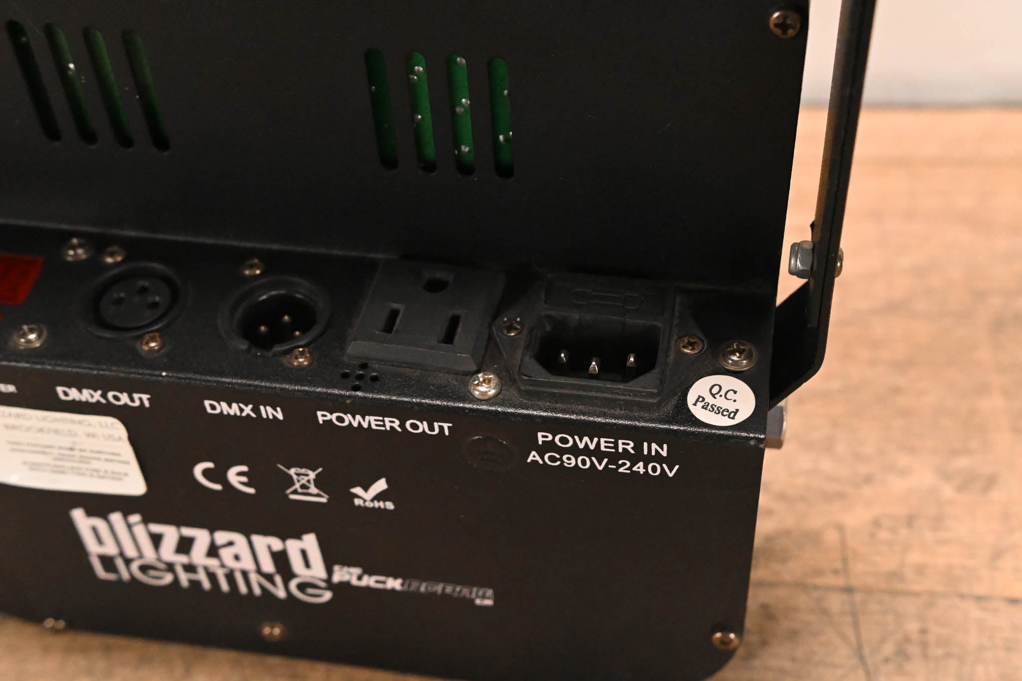 Blizzard Lighting The Puck RGBAW Flat LED PAR Can
