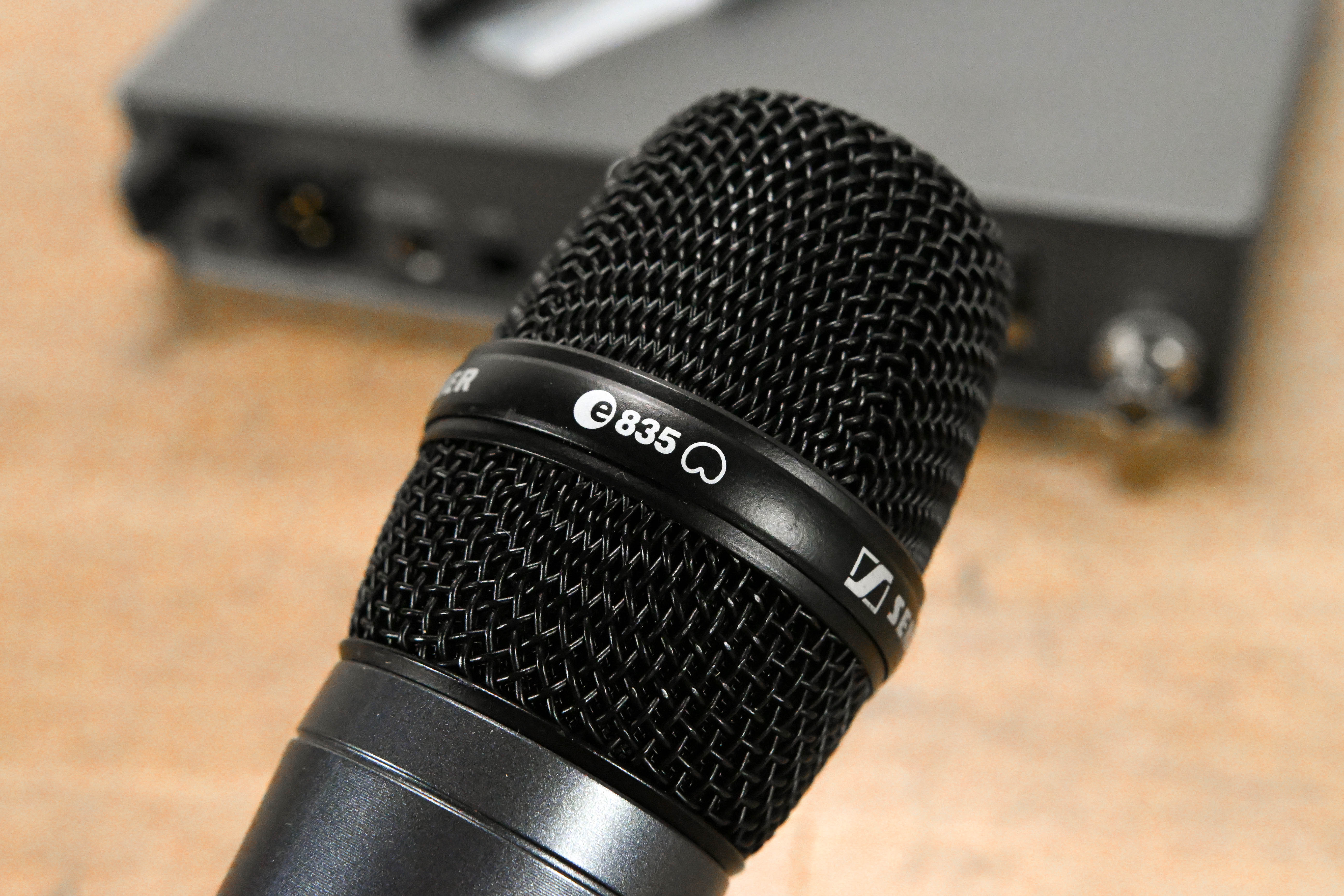 Sennheiser ew 100 G3 Handheld Wireless System A Range - NO POWER SUPPLY