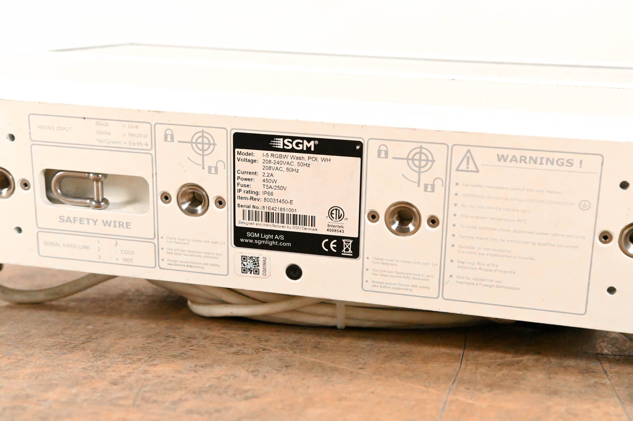 SGM i·5 RGBW POI Outdoor LED Wash Light