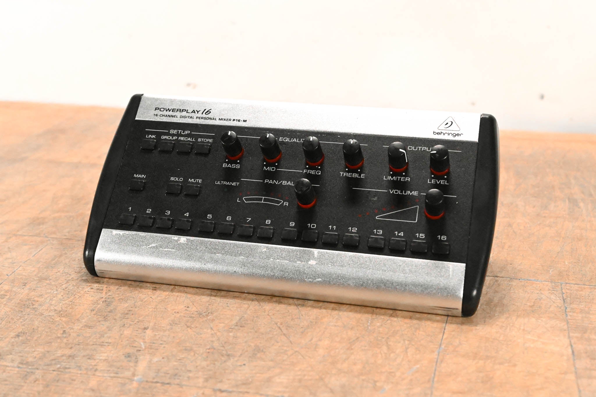 Behringer Powerplay P16-M 16-Channel Digital Personal Mixer