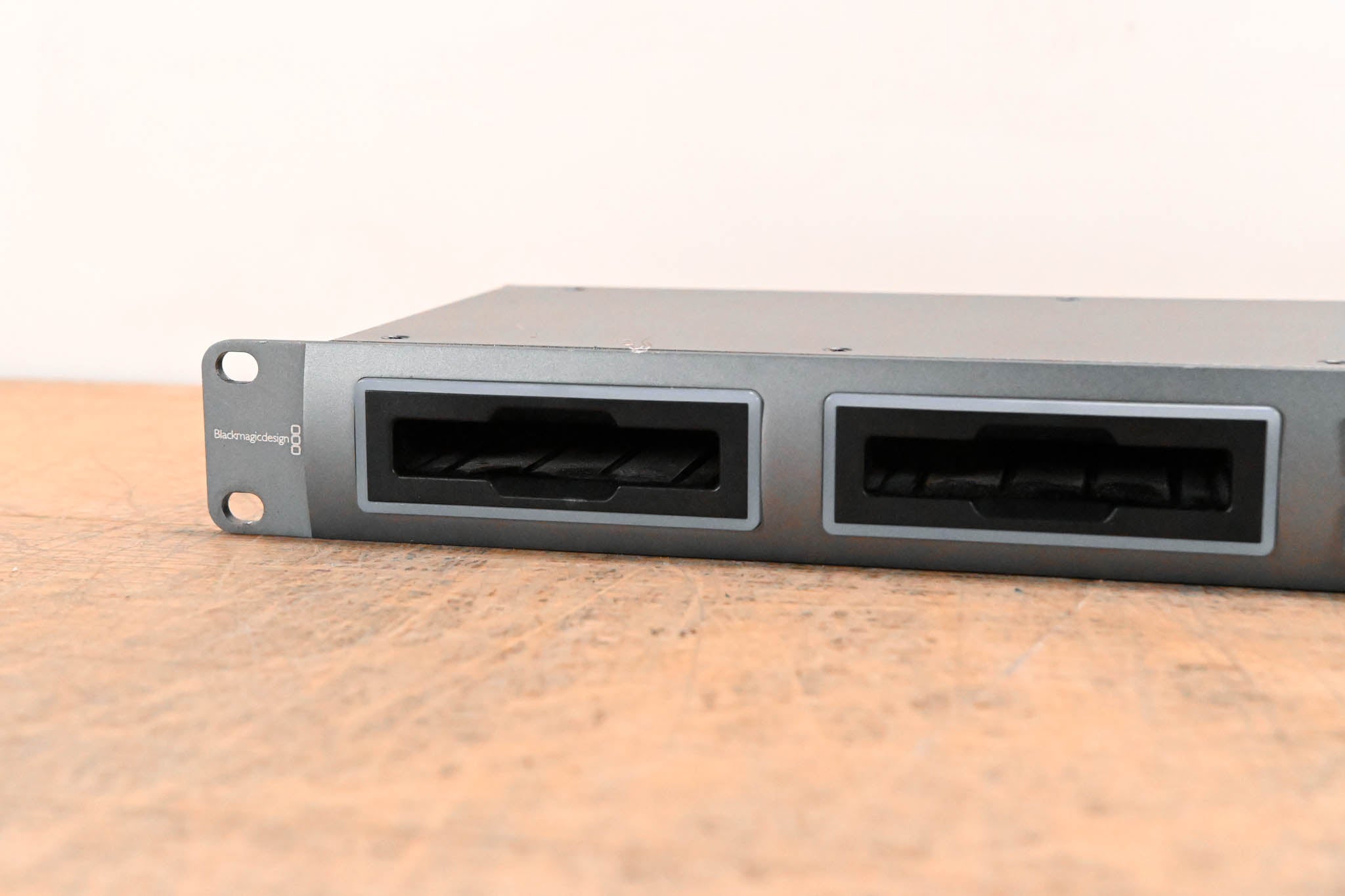 Blackmagic Design HyperDeck Studio 2
