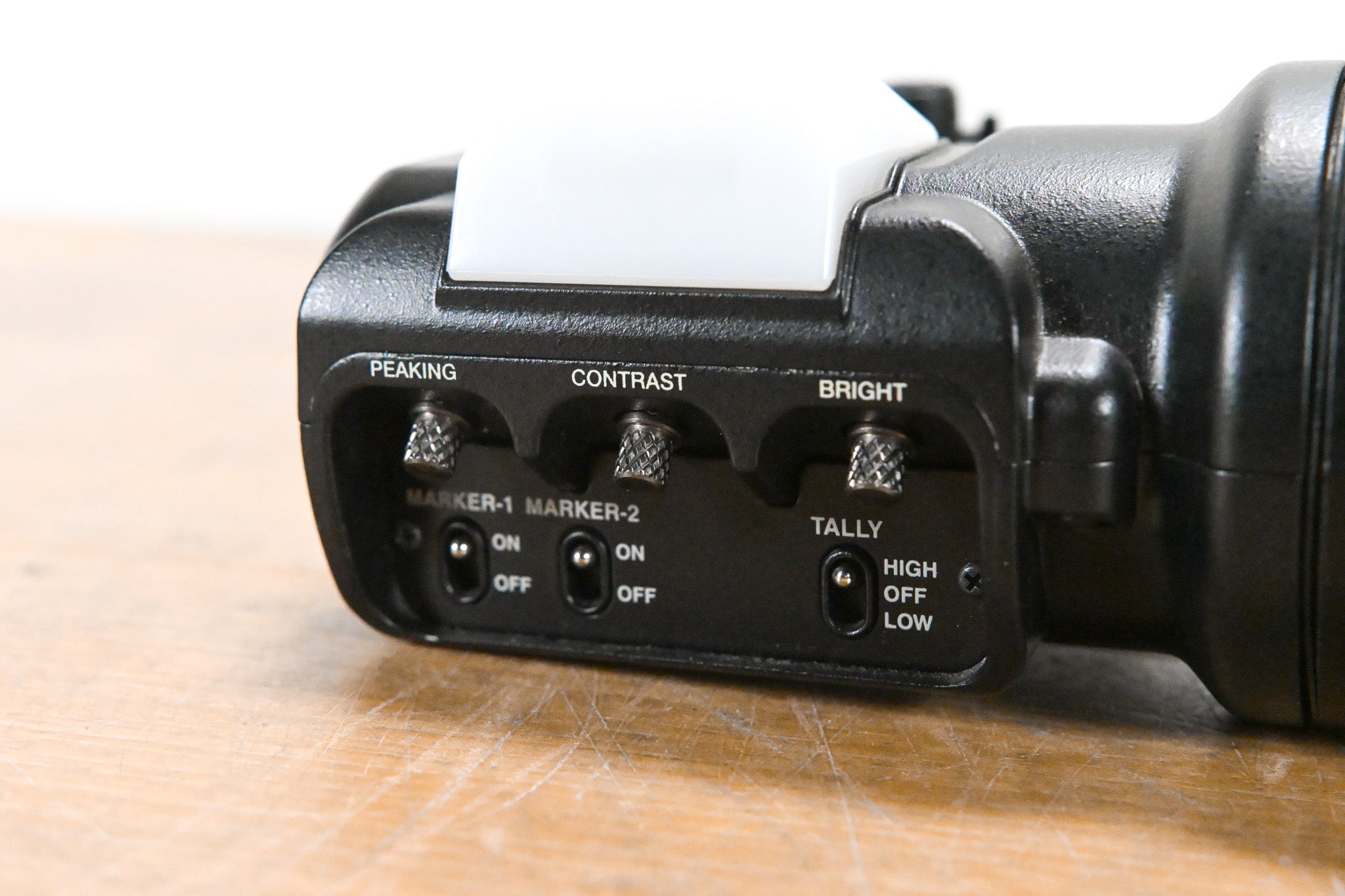 Hitachi VF-402 2″ B&W CRT ENG Viewfinder