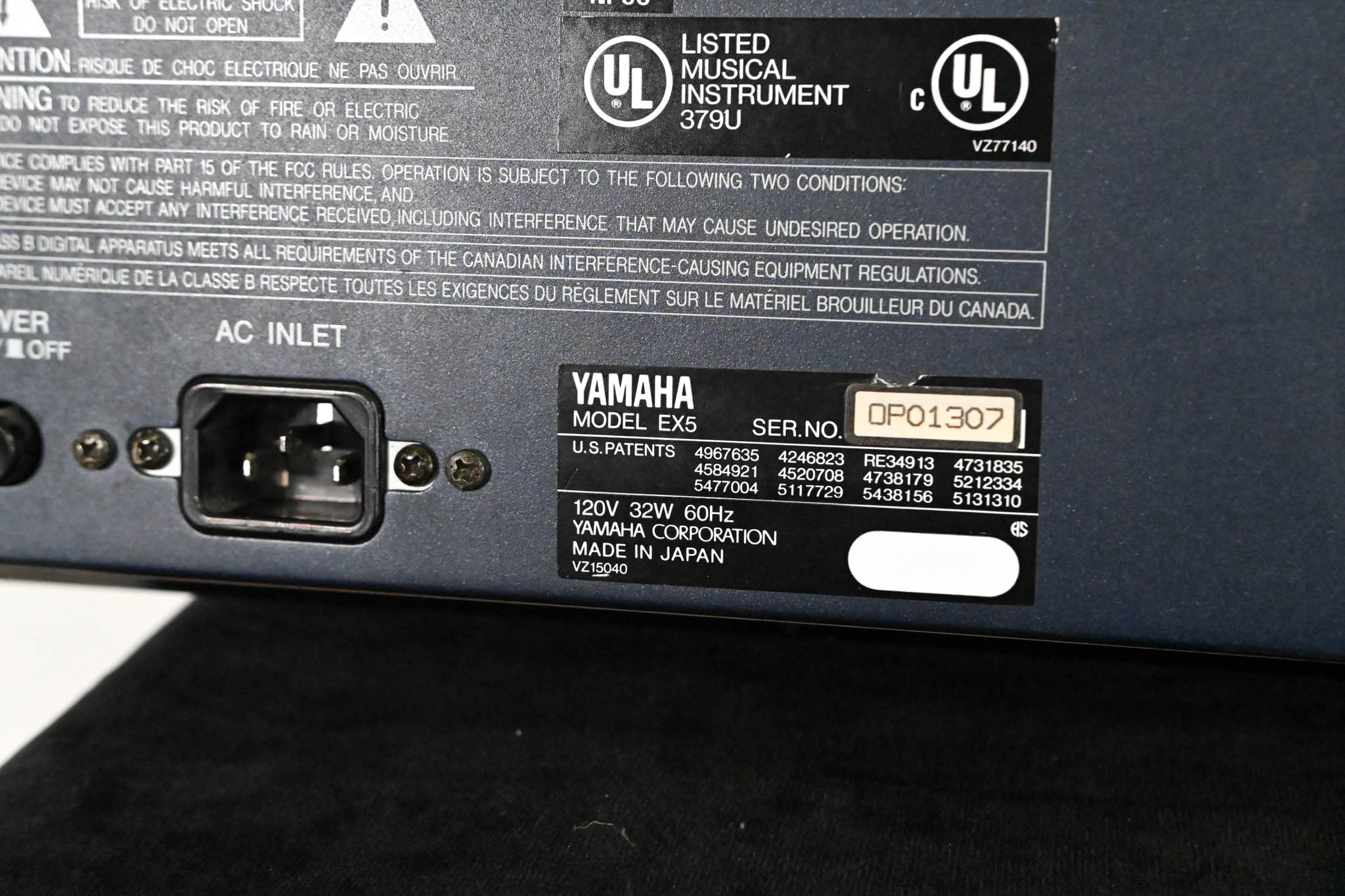 Yamaha EX5 76-key Synthesizer Workstation