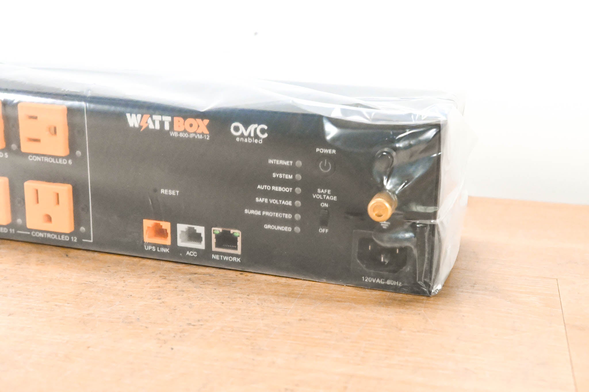 WattBox WB-800-IPVM-12 Rackmount IP Power Conditioner (12 Outlets)