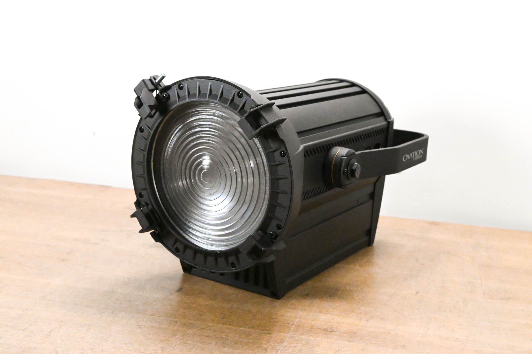 Chauvet Ovation F-165WW V2 Warm White LED Fresnel