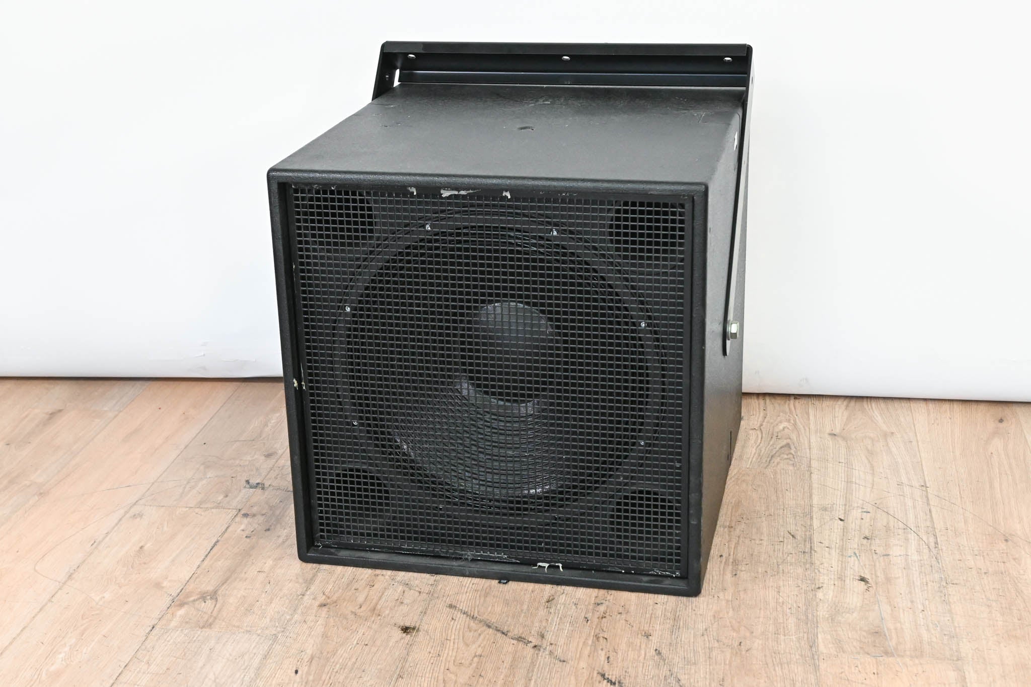 d&b audiotechnik Ci-SUB 18" Compact Bass-Reflex Passive Subwoofer