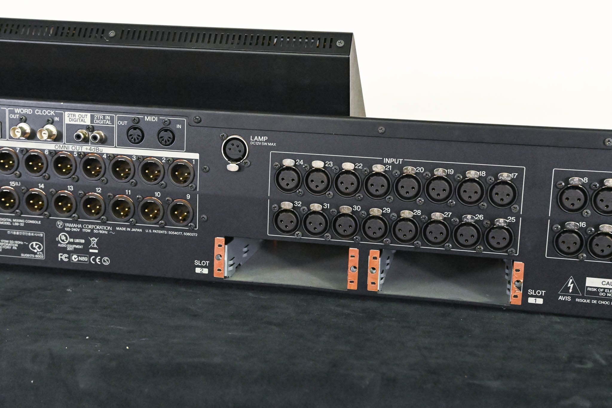 Yamaha LS9-32 32-Input Digital Mixing Console