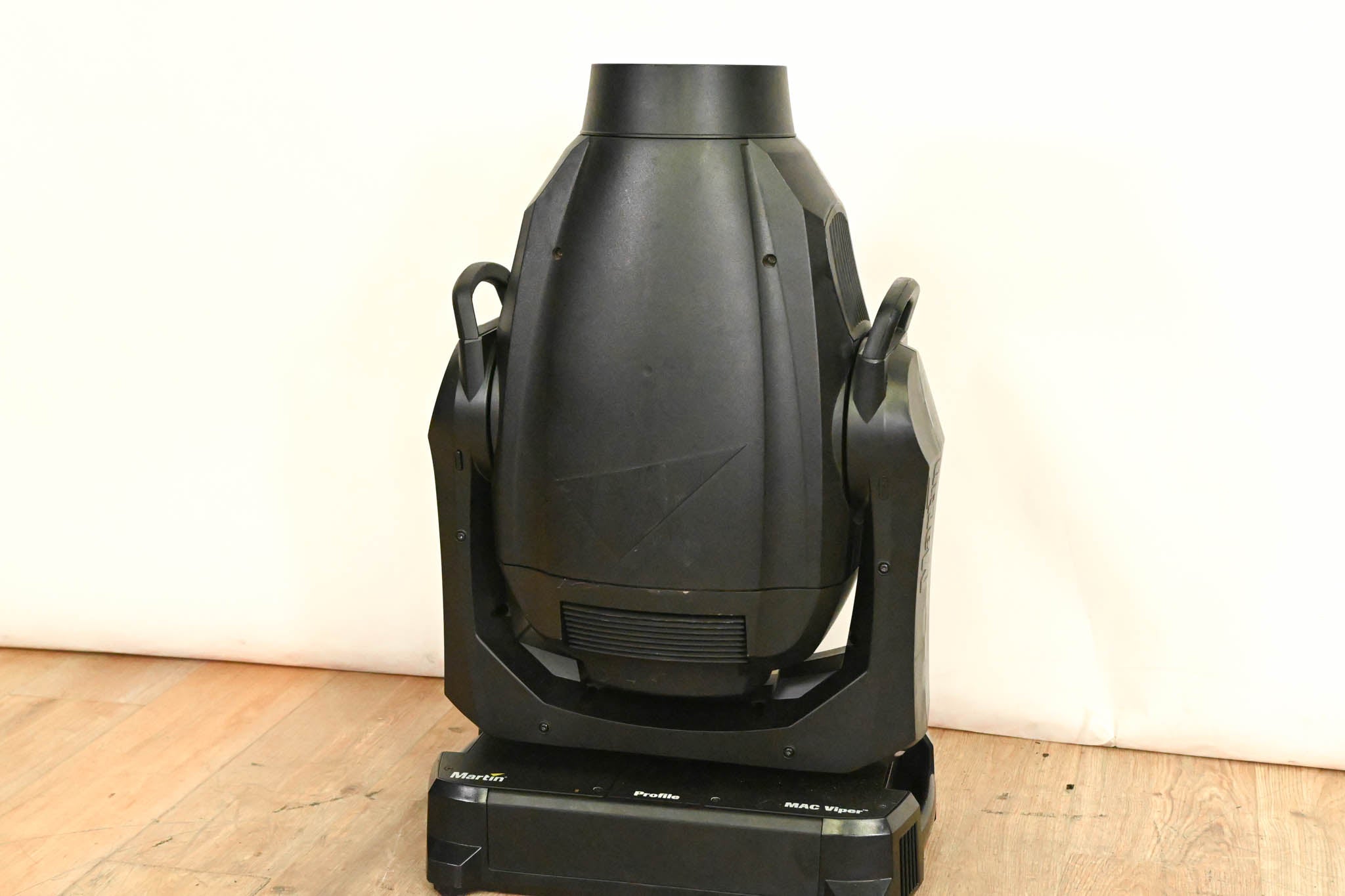 Martin MAC Viper Profile High Output Discharge-Based Moving Light