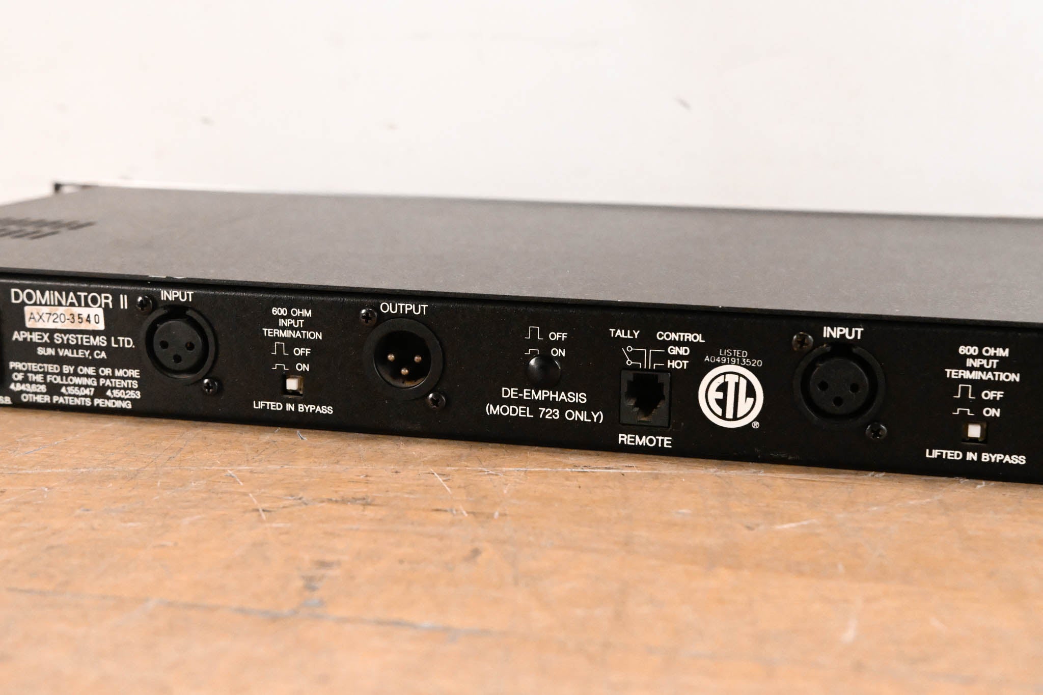 Aphex 720 DOMINATOR II Precision Multiband Peak Limiter
