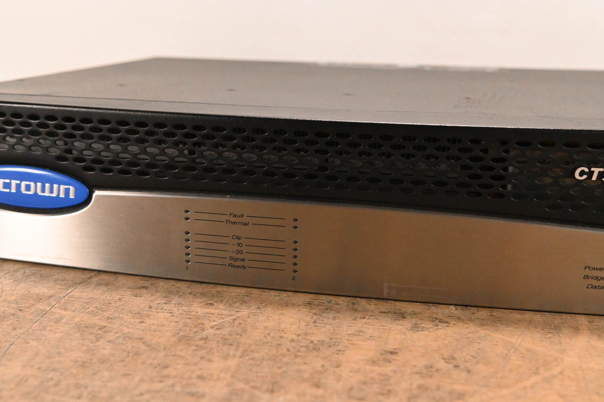 Crown CTs 2000 2-Channel 1000W Power Amplifier