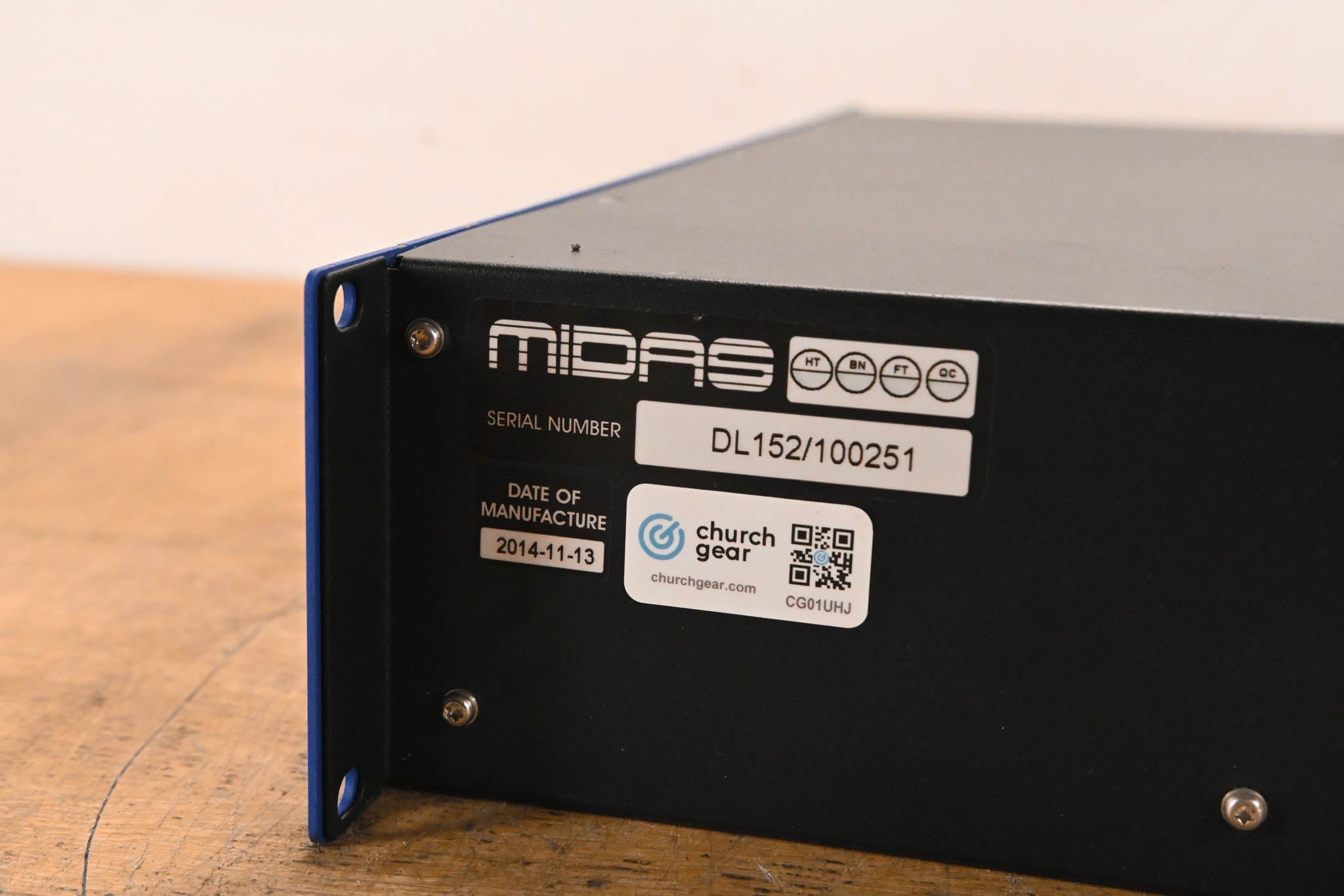Midas DL152 PRO Series 24-Output Stage Box