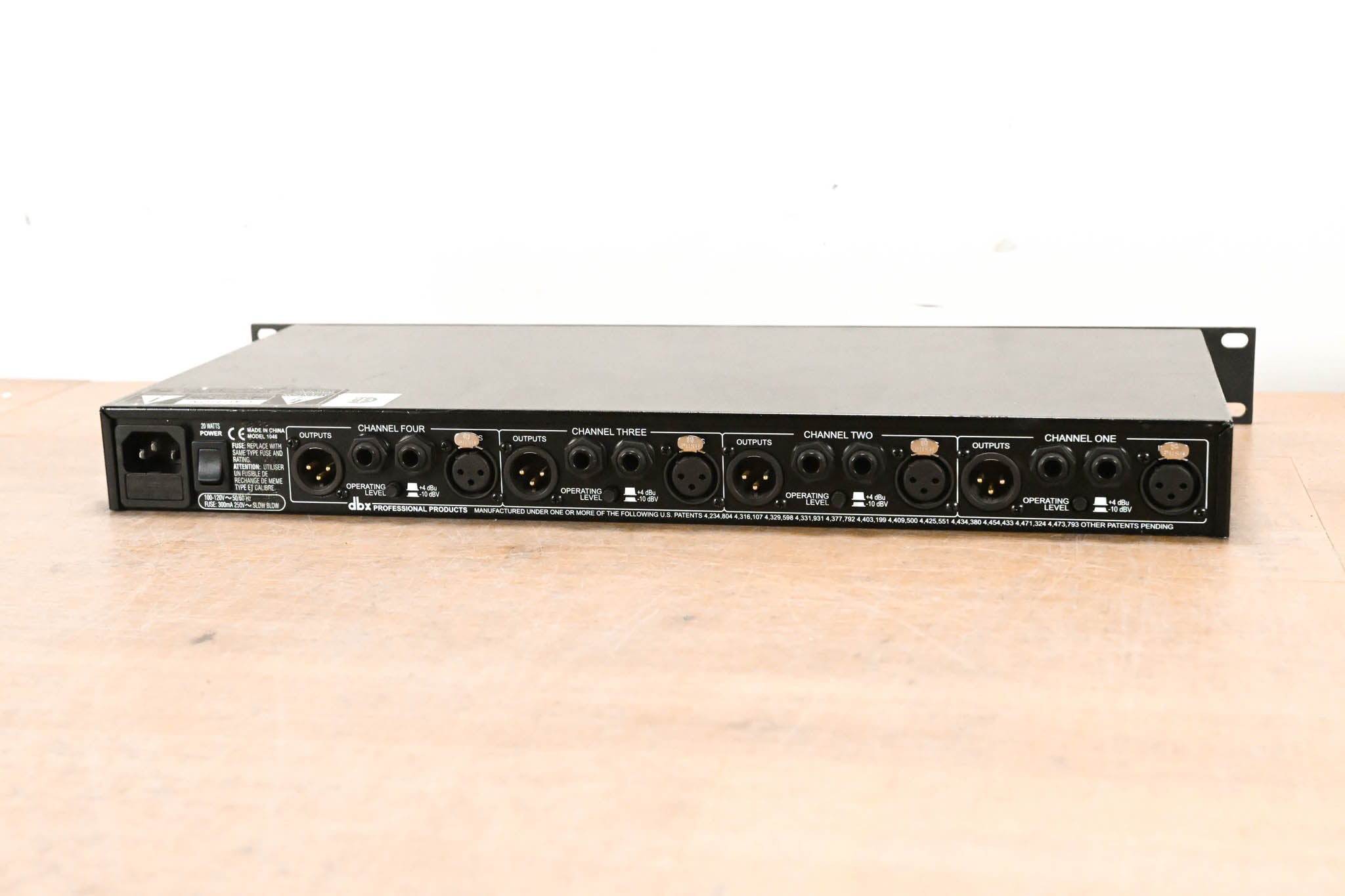 dbx 1046 Quad Compressor/Limiter