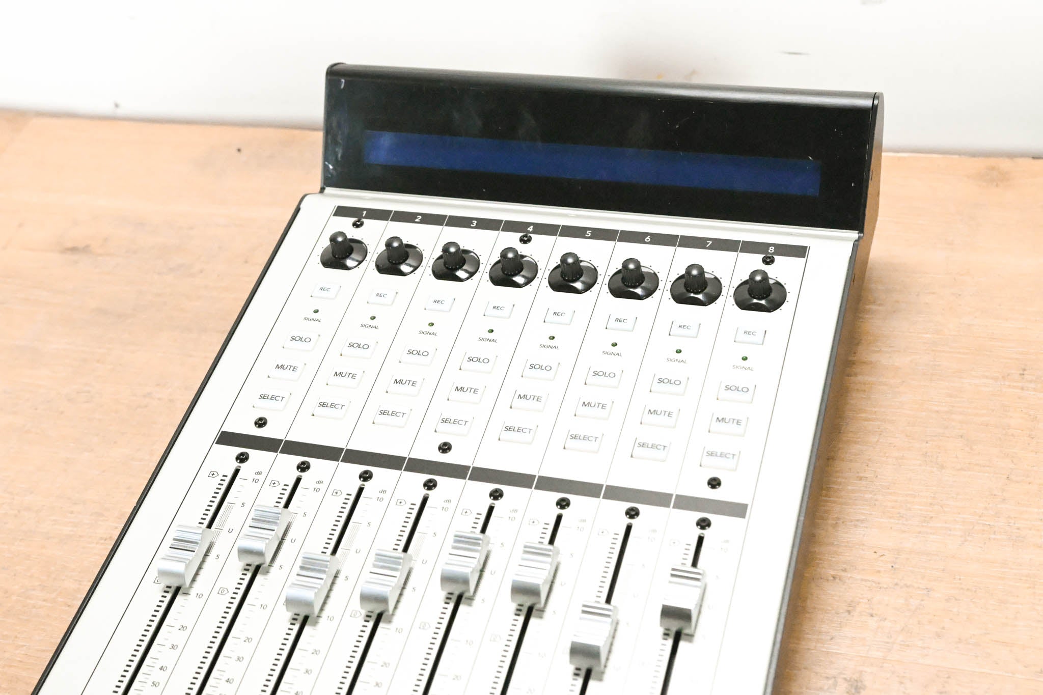 Mackie XT Pro Control Surface Extension (NO POWER SUPPLY)